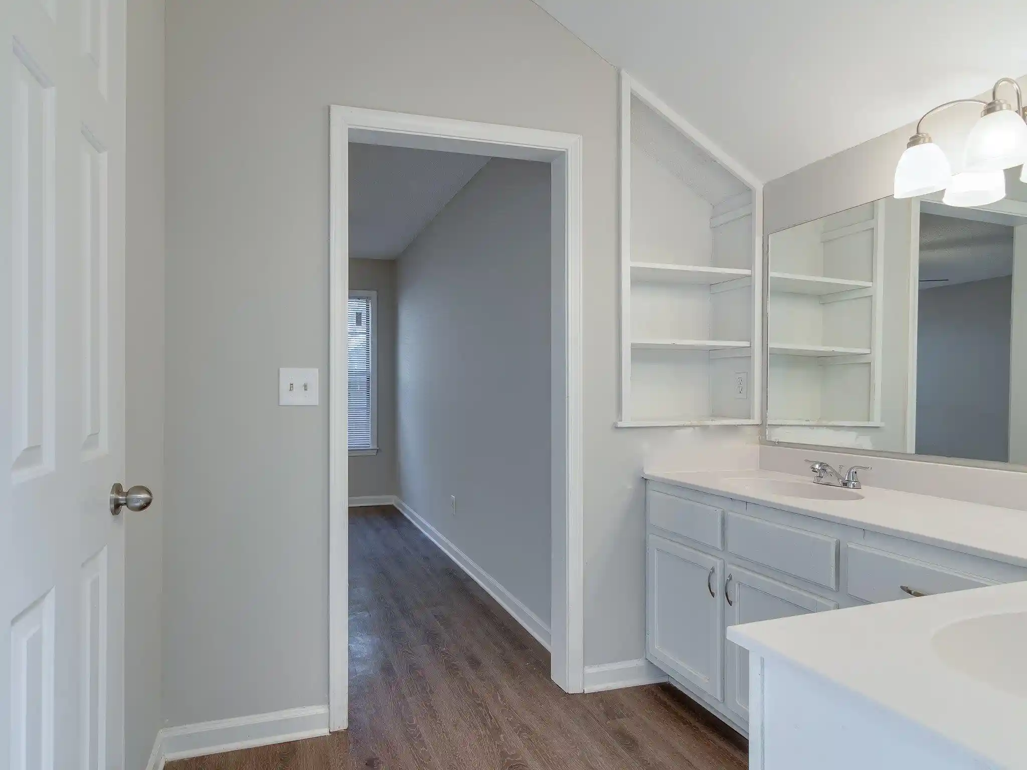 Photo 3 of Sale Pending at 4572 Sandy Park Dr, Memphis, TN 38141 | MLS# 10231066 | Listing updated on 2026-10-05