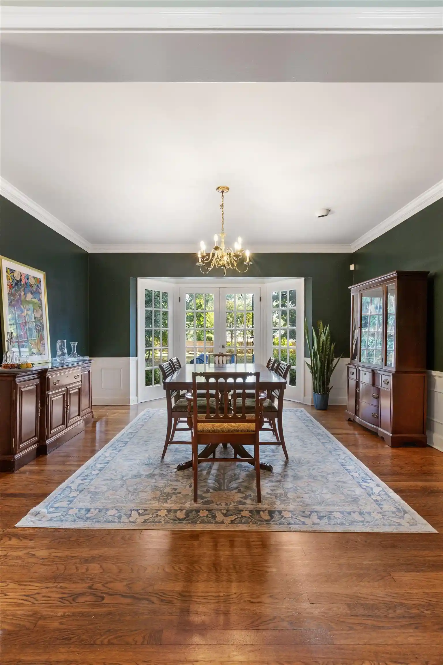 Photo 3 of Single family home for sale at 3877 Walnut Grv Rd, Memphis, TN 38111 | MLS# 10231082 | Listing updated on 2026-10-05