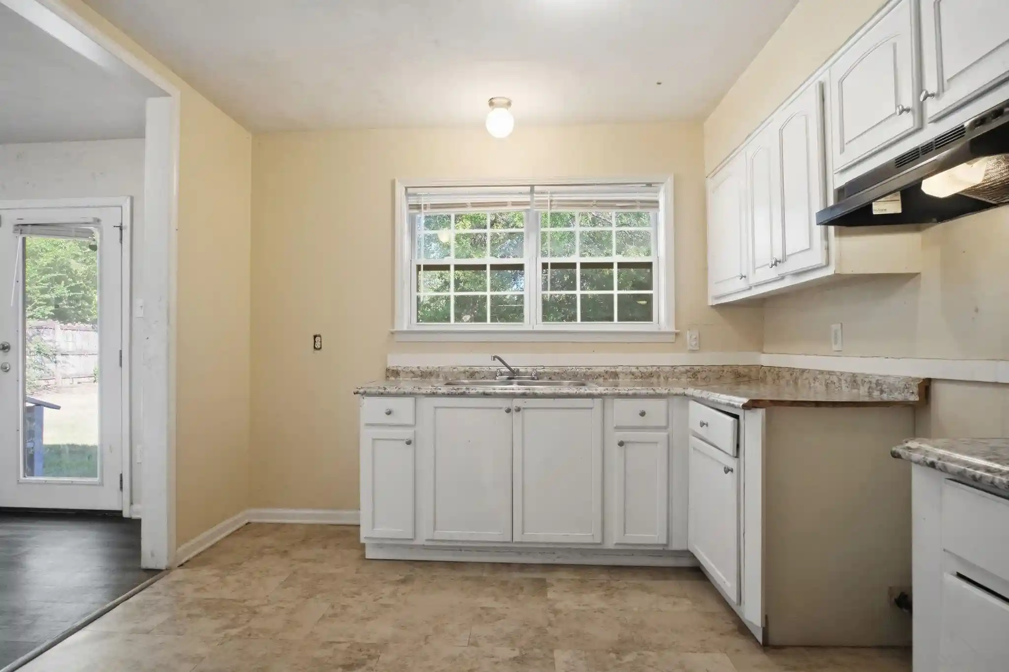 Photo 2 of Single family home for sale at 3640 Merritt St, Memphis, TN 38128 | MLS# 10231088 | Listing updated on 2026-09-24