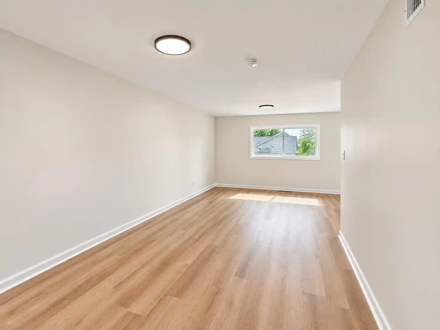 Photo 3 of Sale Pending at 4719 Casann Ave, Memphis, TN 38128 | MLS# 10231105 | Listing updated on 2026-10-01