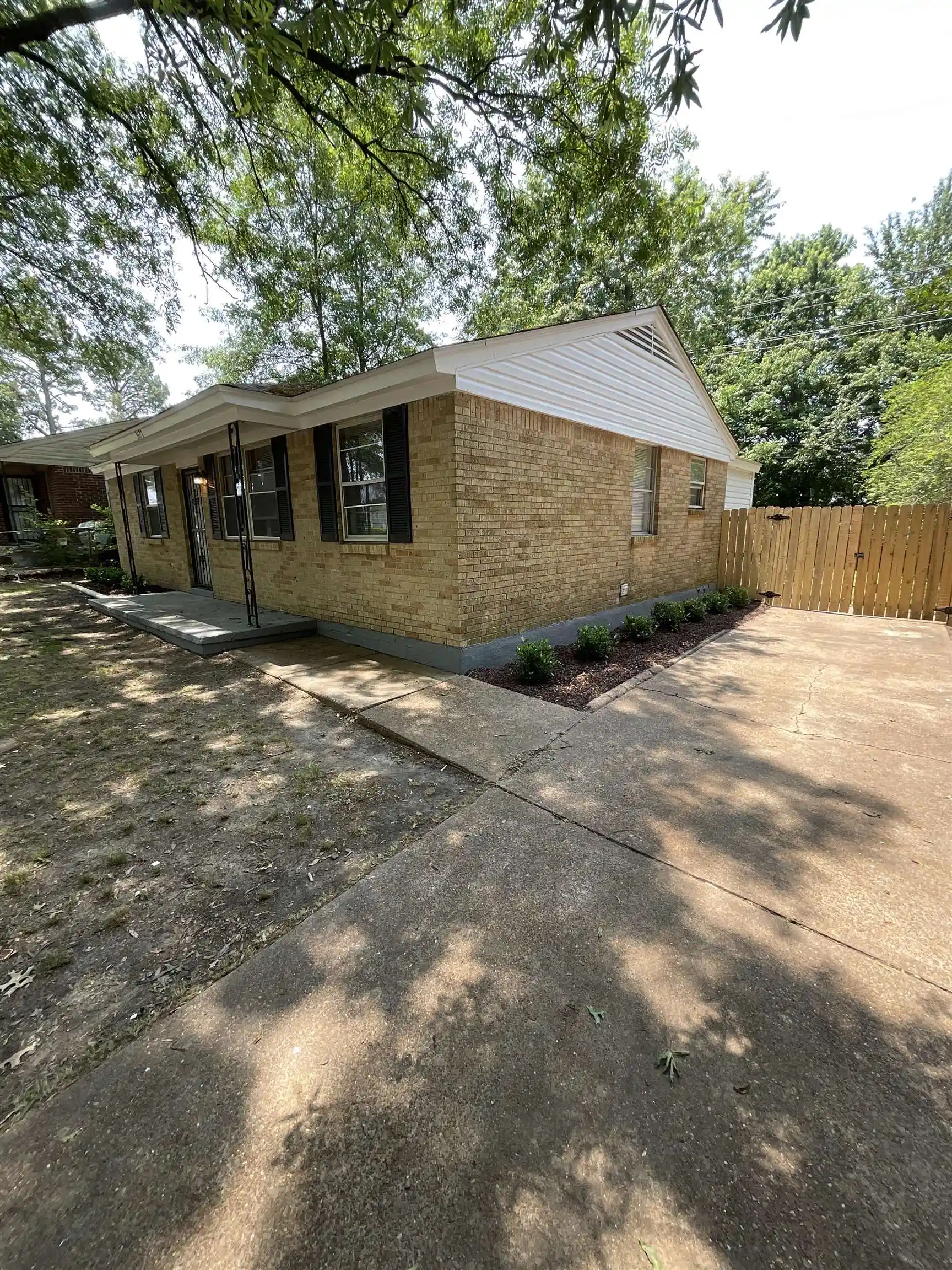 Photo 1 of Single family home for sale at 3127 Knightway Rd, Memphis, TN 38118 | MLS# 10231113 | Listing updated on 2026-09-25