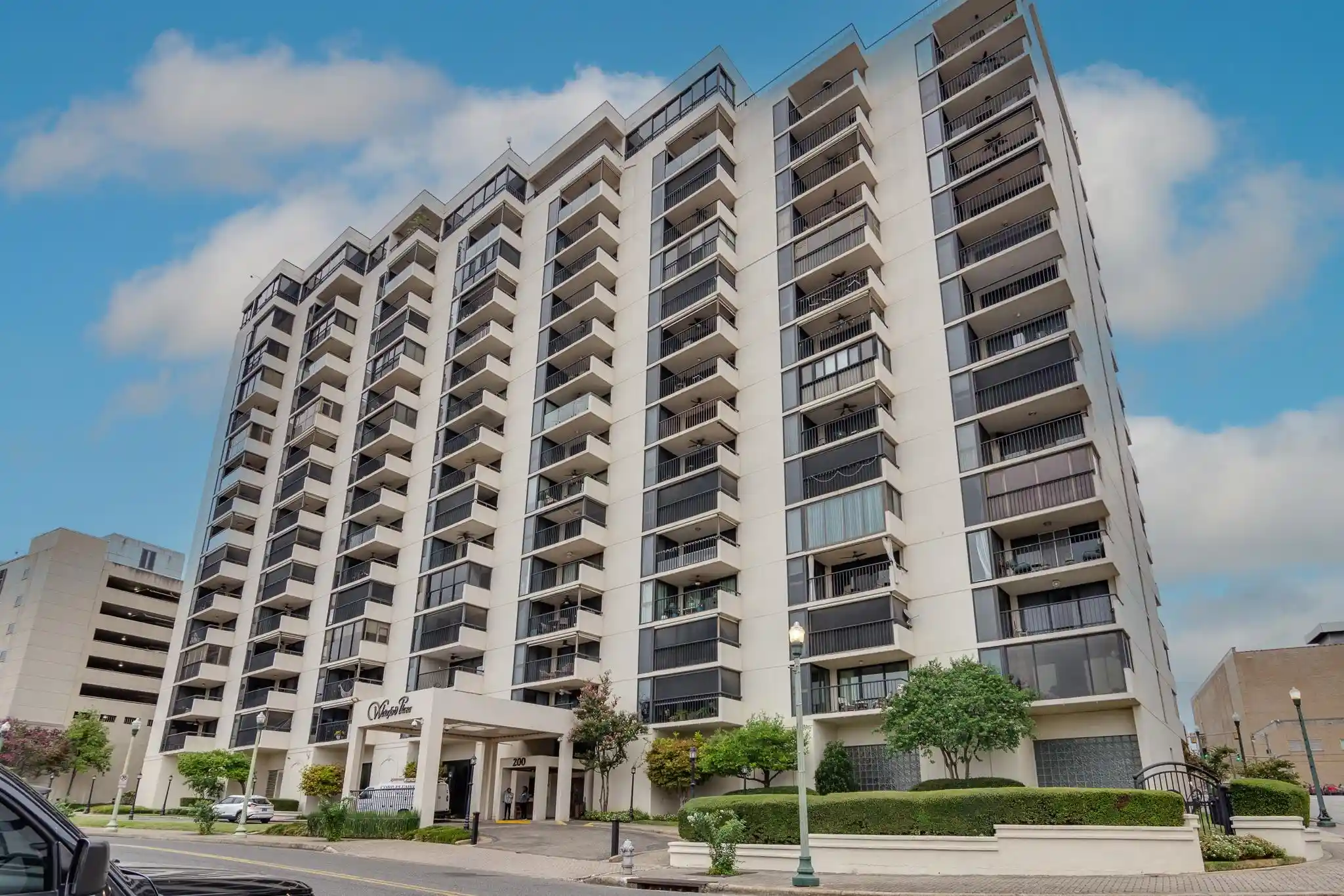Photo 1 of Condo for sale at 200 Wagner Pl #1201, Memphis, TN 38103 | MLS# 10231126 | Listing updated on 2026-09-25