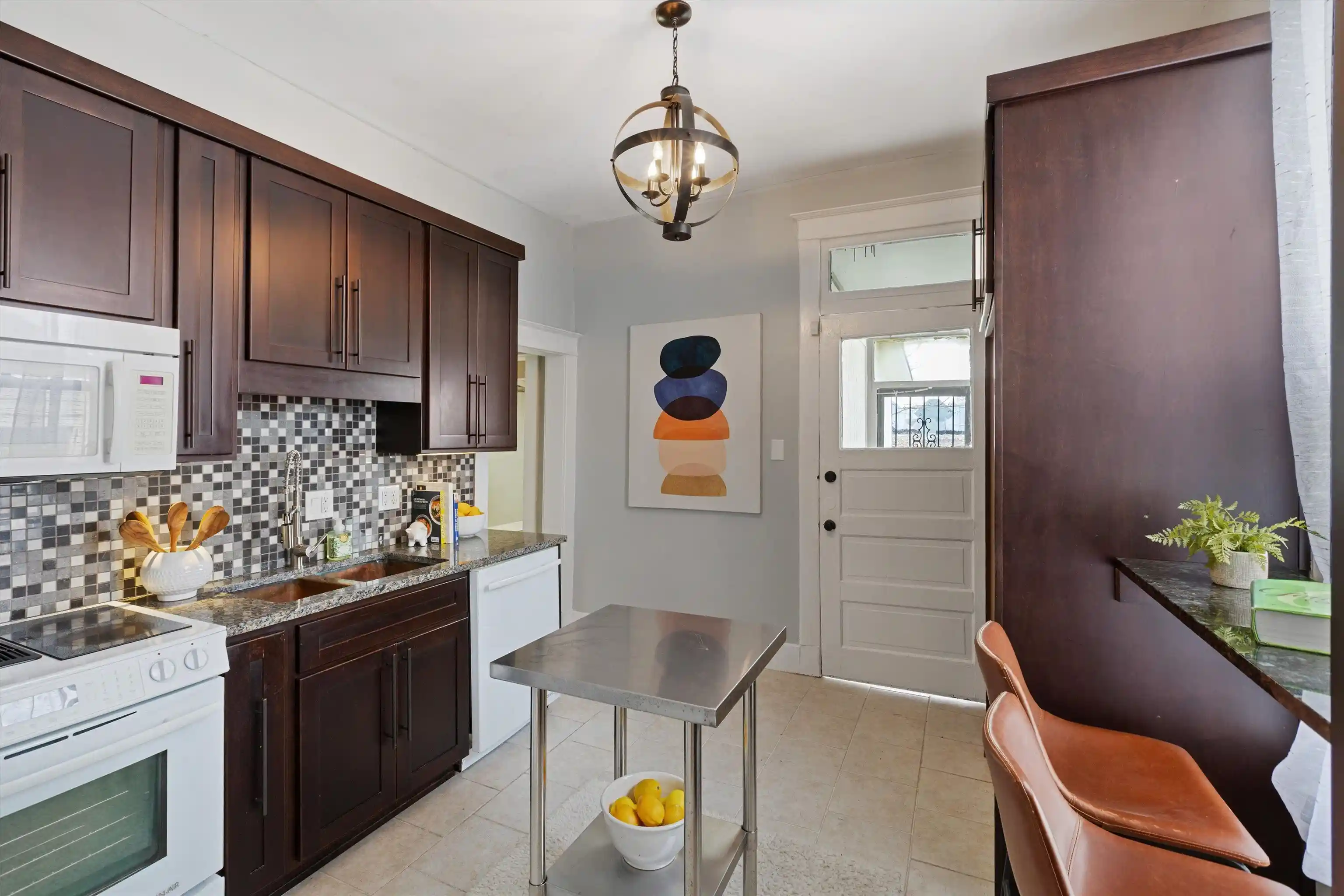 Photo 4 of Single family home for sale at 521 Summitt St, Memphis, TN 38104 | MLS# 10231134 | Listing updated on 2026-10-09