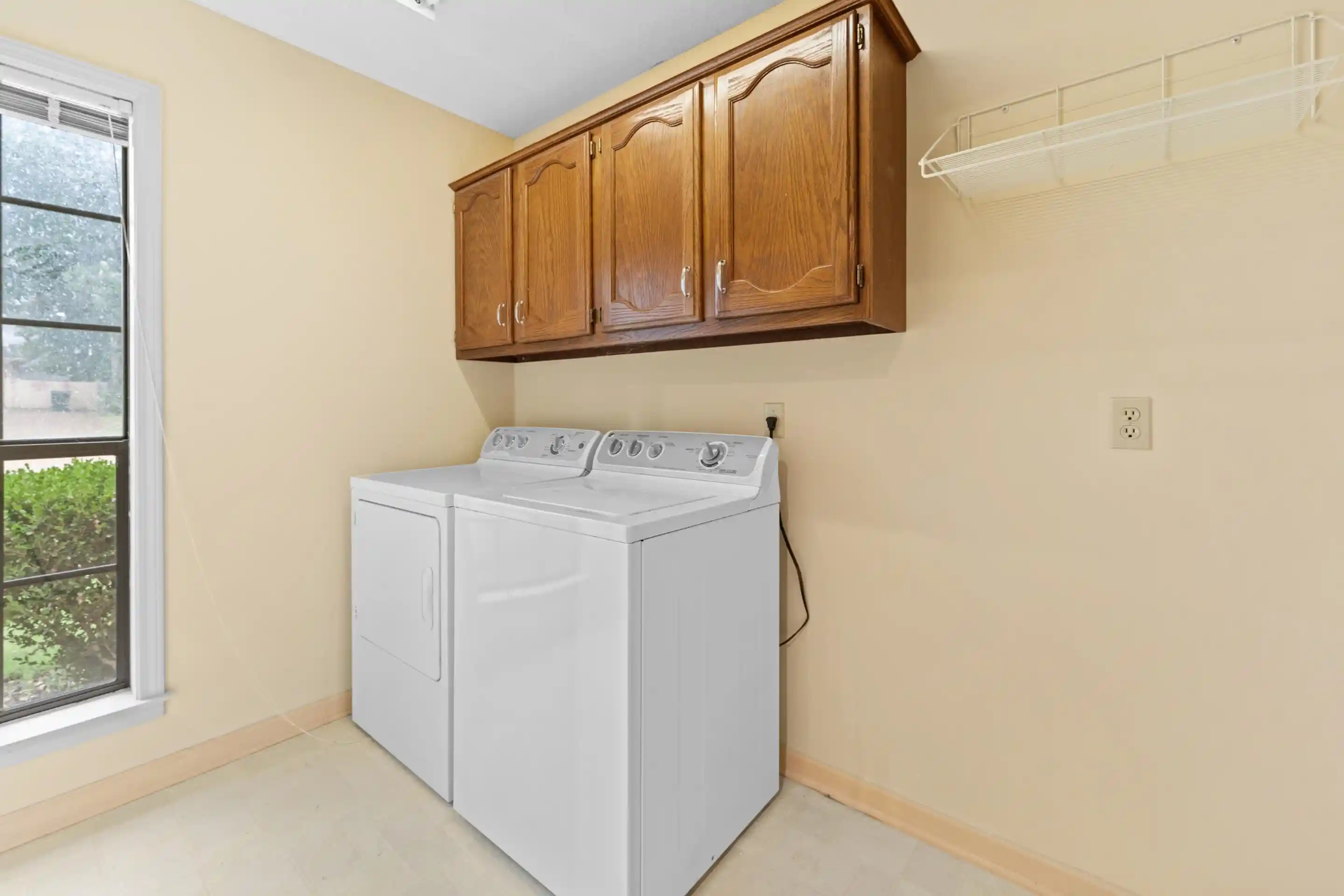 Photo 3 of Single family home for sale at 6598 Stonetrace Dr, Bartlett, TN 38135 | MLS# 10231155 | Listing updated on 2026-09-25