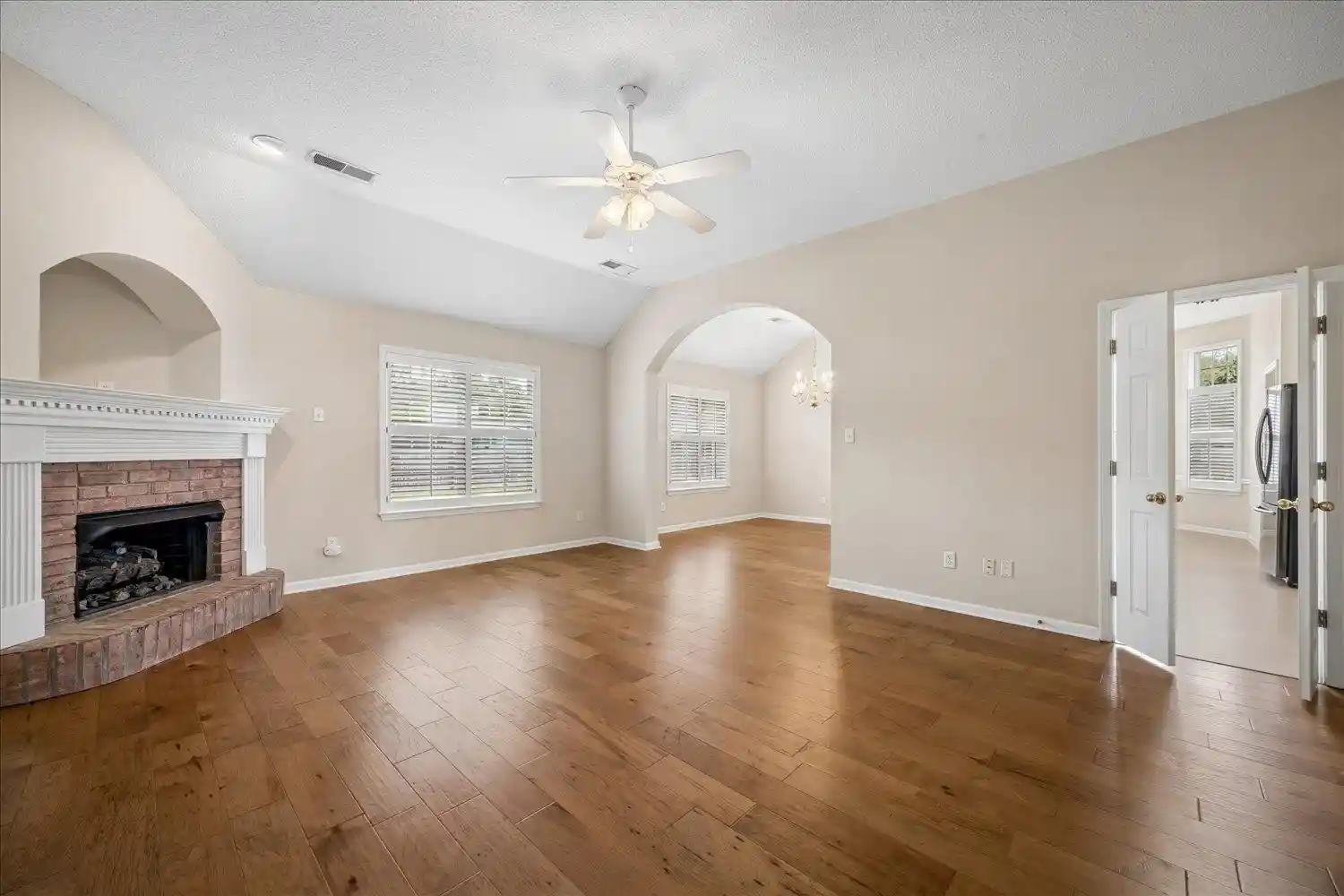 Photo 2 of Single family home for sale at 5151 Blf Springs Cv, Bartlett, TN 38002 | MLS# 10231167 | Listing updated on 2026-09-28