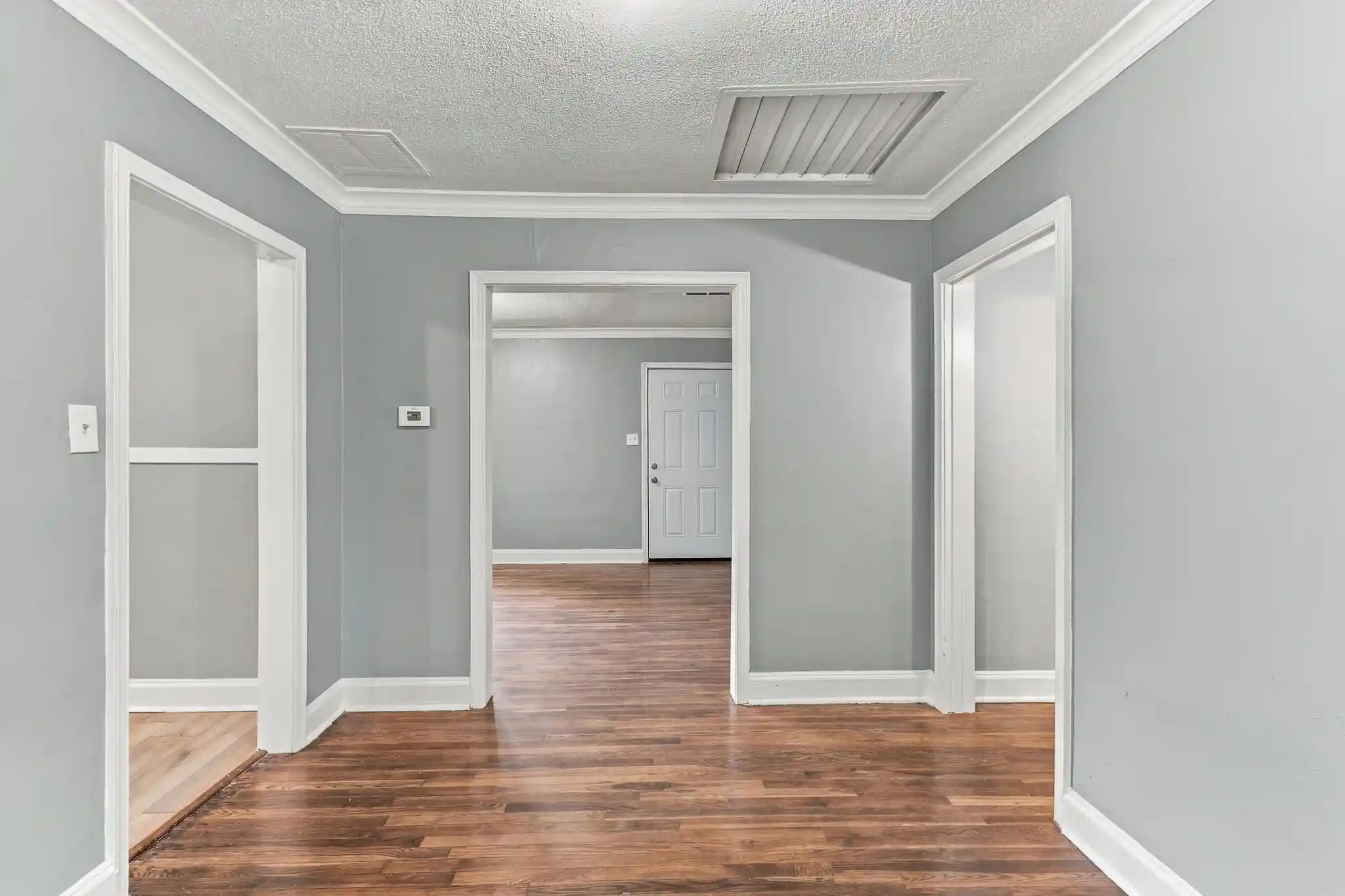 Photo 3 of Single family home for sale at 1686 Alta Vista Dr, Memphis, TN 38127 | MLS# 10231171 | Listing updated on 2026-09-26