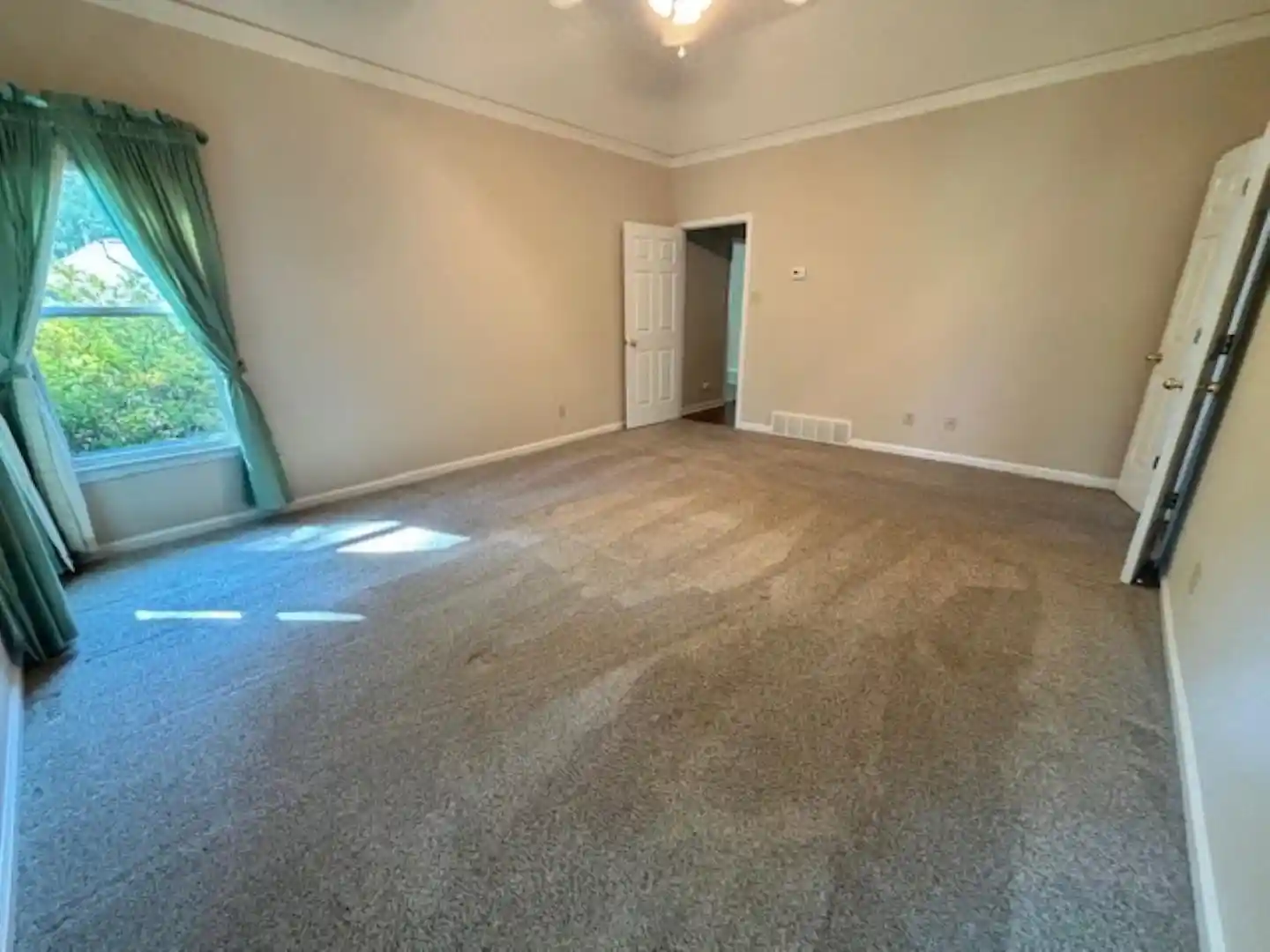 Photo 3 of Single family home for sale at 110 Shady Oaks Dr, Eads, TN 38028 | MLS# 10231172 | Listing updated on 2026-10-09