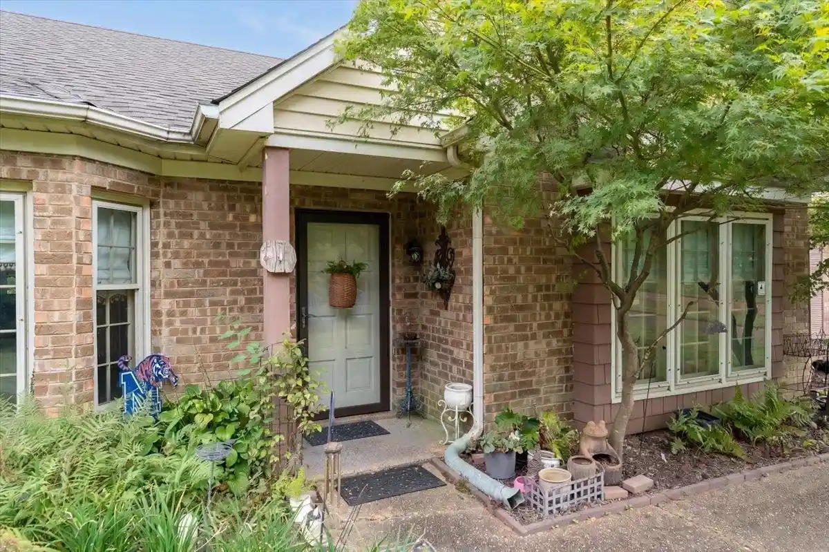 Photo 1 of Single family home for sale at 7351 Eastern Ave, Germantown, TN 38138 | MLS# 10231184 | Listing updated on 2026-09-26