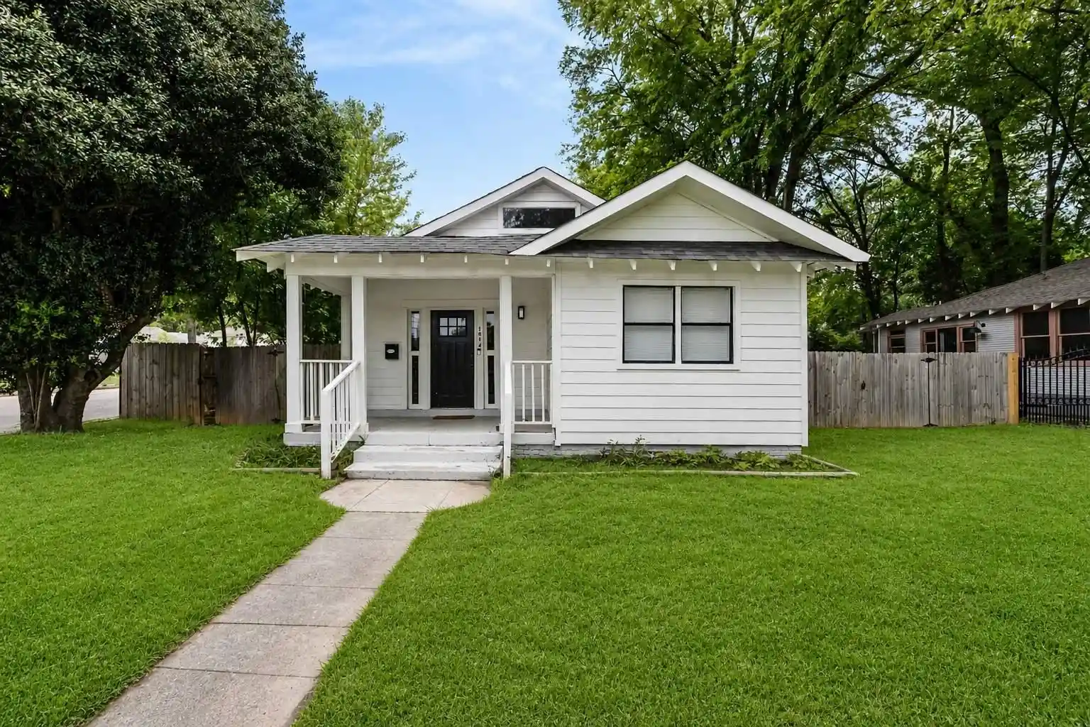Photo 1 of Single family home for sale at 1914 Manila Ave, Memphis, TN 38114 | MLS# 10231215 | Listing updated on 2026-09-26