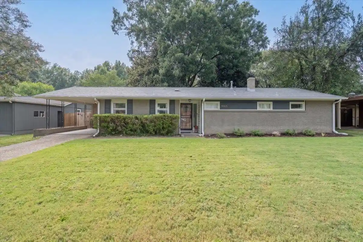 Photo 1 of Single family home for sale at 1065 Ivy Rd, Memphis, TN 38117 | MLS# 10231226 | Listing updated on 2026-09-27