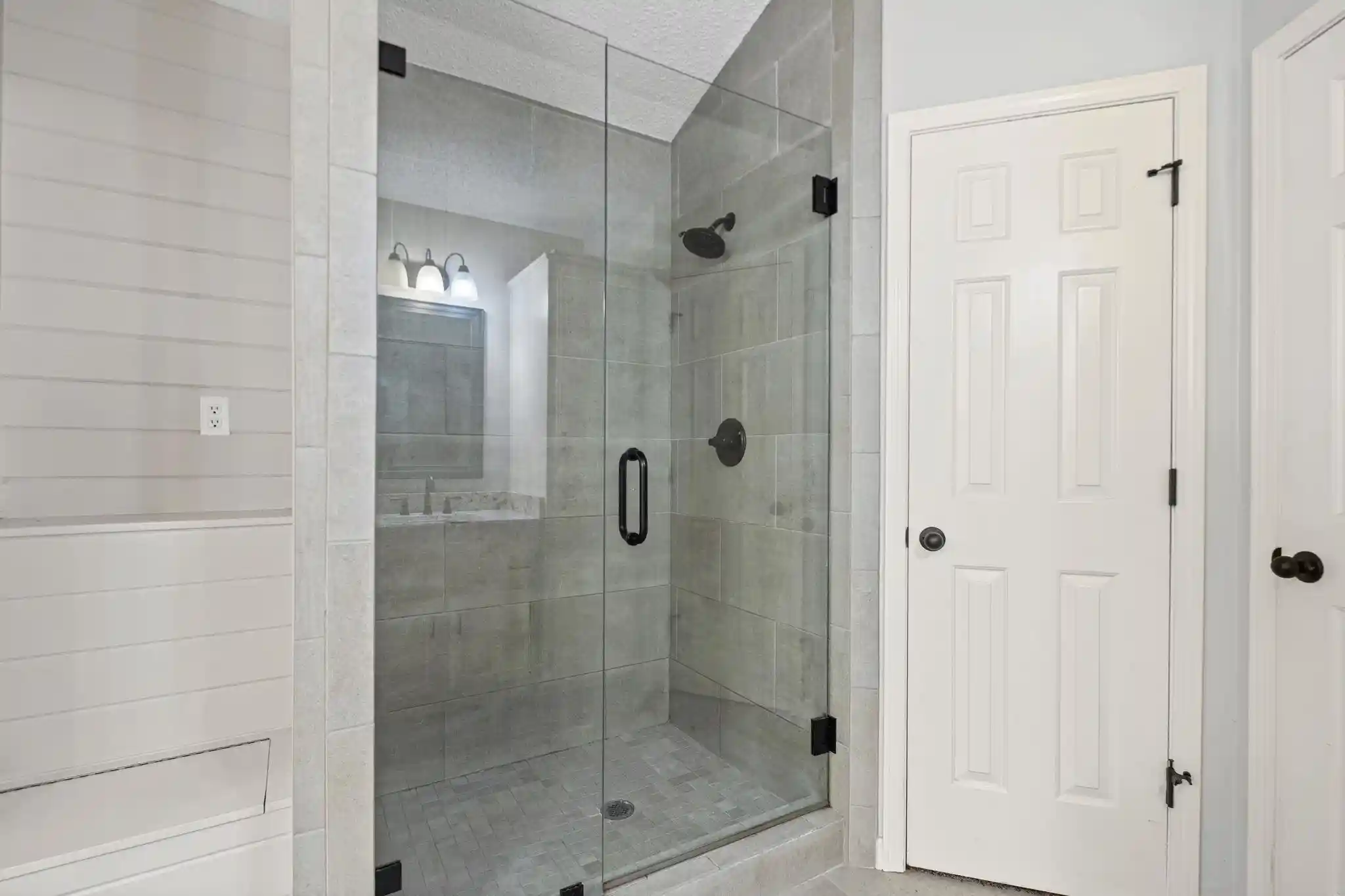 Photo 3 of Townhouse for sale at 7770 Juniper Cv, Cordova, TN 38016 | MLS# 10231229 | Listing updated on 2026-10-08