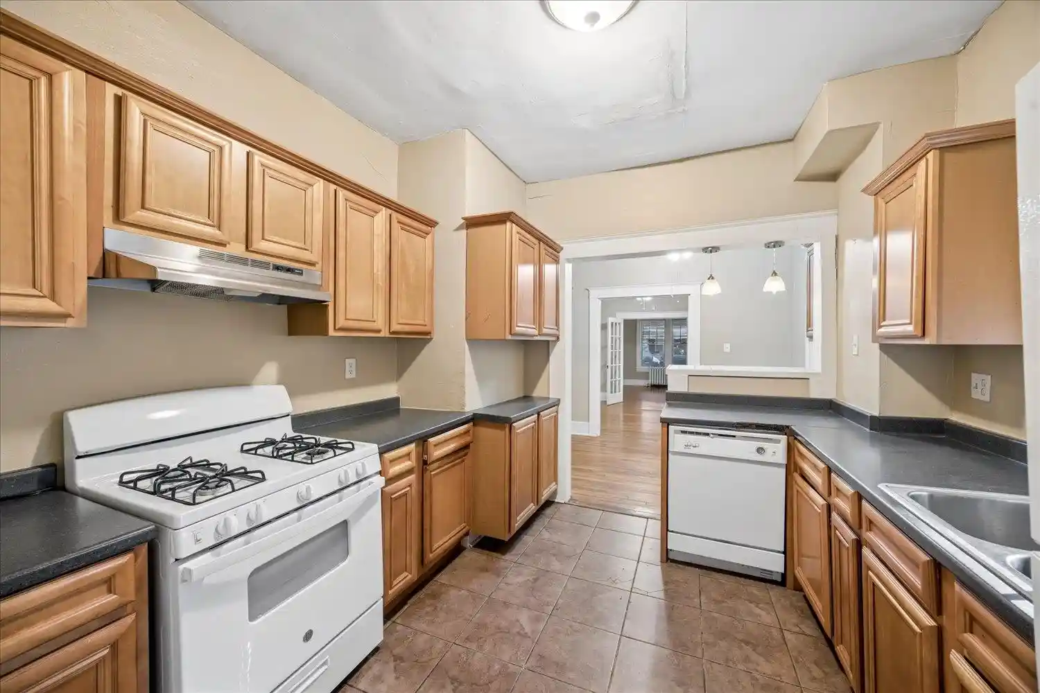Photo 2 of Multi family home for sale at 2380 Parkway Pl, Memphis, TN 38112 | MLS# 10231237 | Listing updated on 2026-09-27