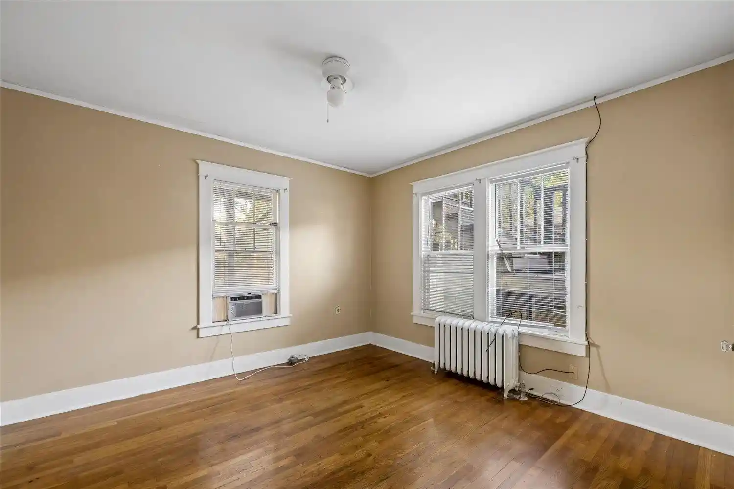 Listing Photo 5 - Condo for sale in building located at 2380th Pkwy Pl, Memphis, TN 38112