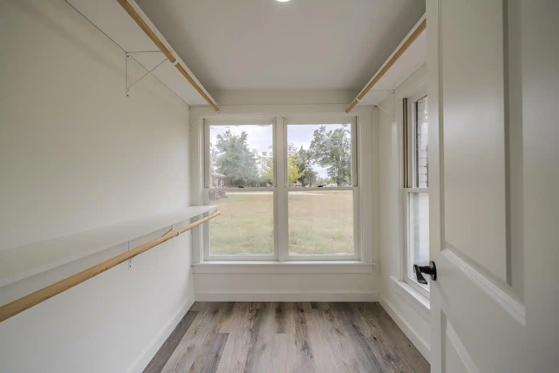 Photo 3 of Single family home for sale at 900 Pinhook Dr, Savannah, TN 38372 | MLS# 10231247 | Listing updated on 2026-09-30