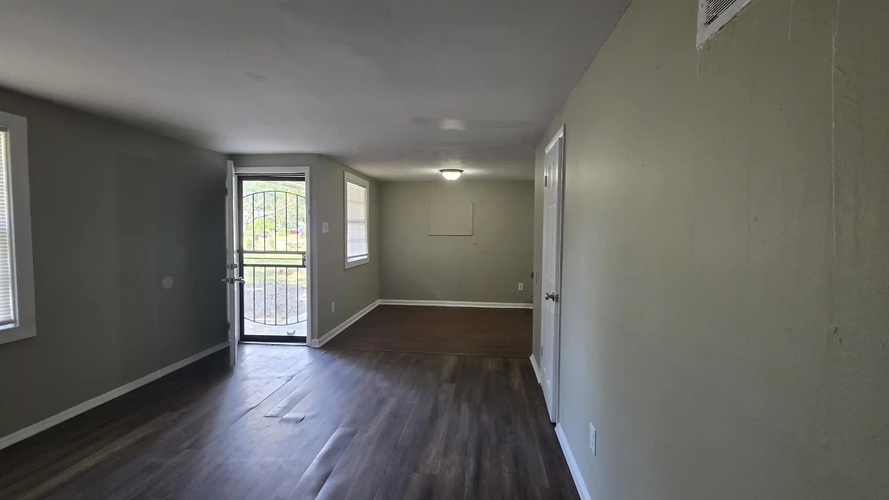 Photo 3 of Single family home for sale at 4918 Berta Rd, Memphis, TN 38109 | MLS# 10231262 | Listing updated on 2026-10-31