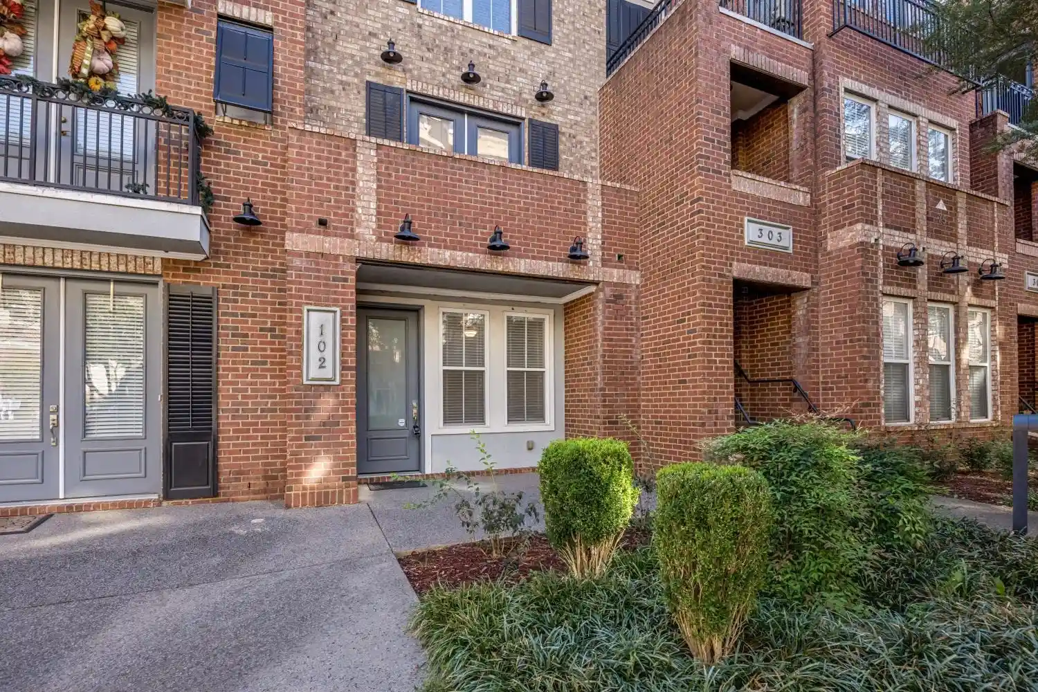 Photo 1 of Condo for sale at 75 Shoemaker Ct #102, Memphis, TN 38103 | MLS# 10231263 | Listing updated on 2026-09-28