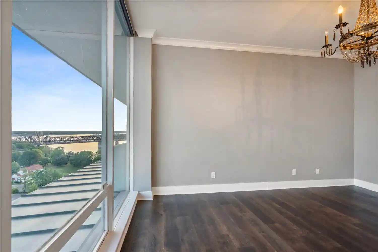 Photo 3 of Condo for sale at 655 Riverside Dr #1508, Memphis, TN 38103 | MLS# 10231264 | Listing updated on 2026-09-28