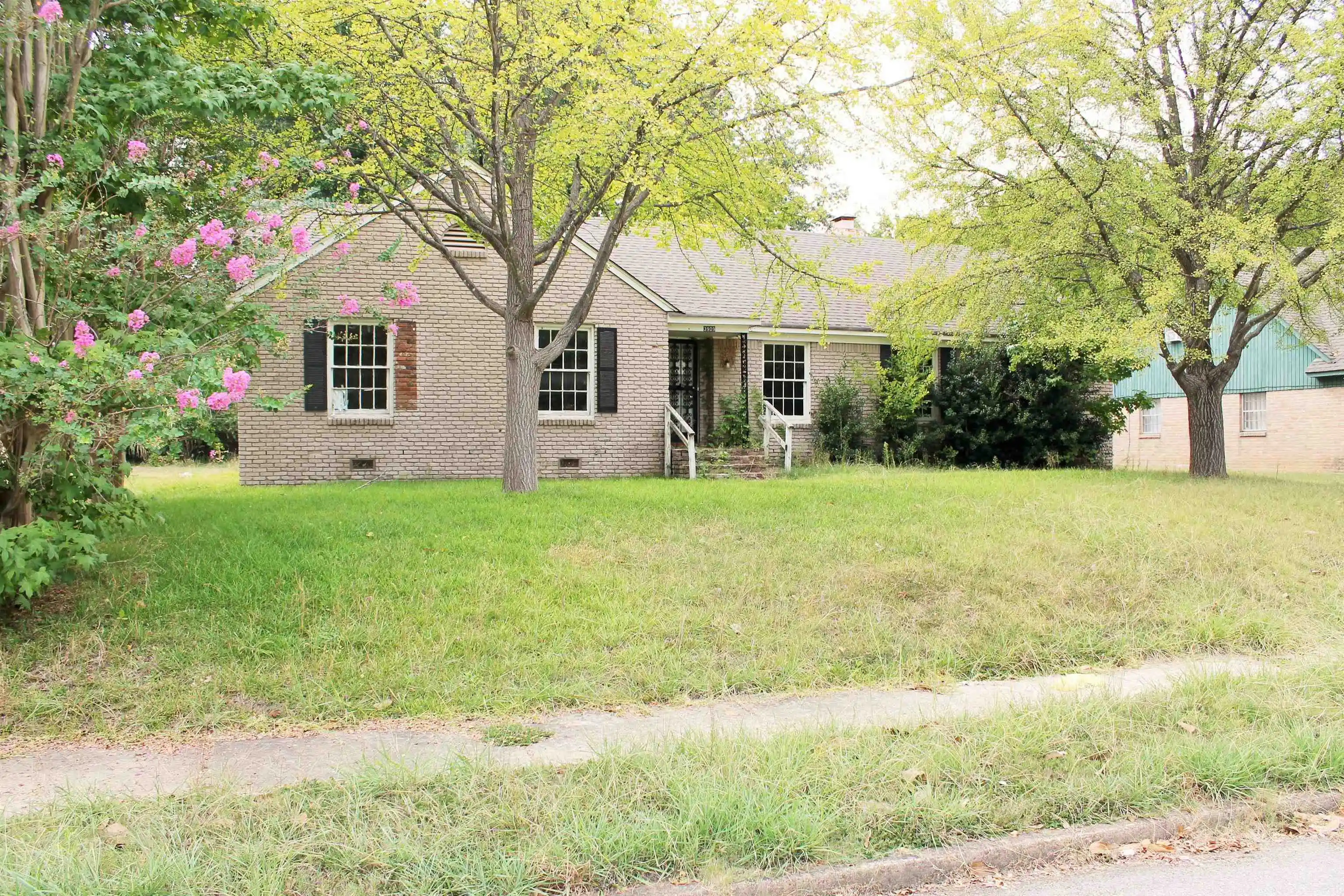 Photo 2 of Single family home for sale at 3909 Birchleaf Rd, Memphis, TN 38116 | MLS# 10231268 | Listing updated on 2026-09-28