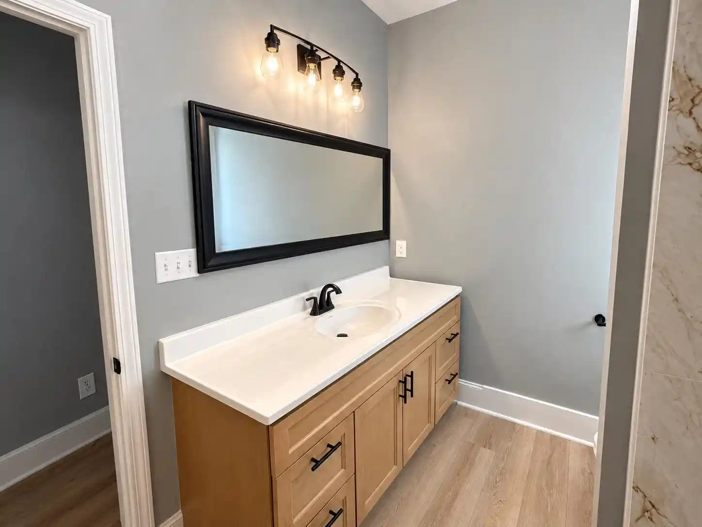 Photo 3 of Single family home for sale at 910 Dickinson St, Memphis, TN 38107 | MLS# 10231282 | Listing updated on 2026-10-05