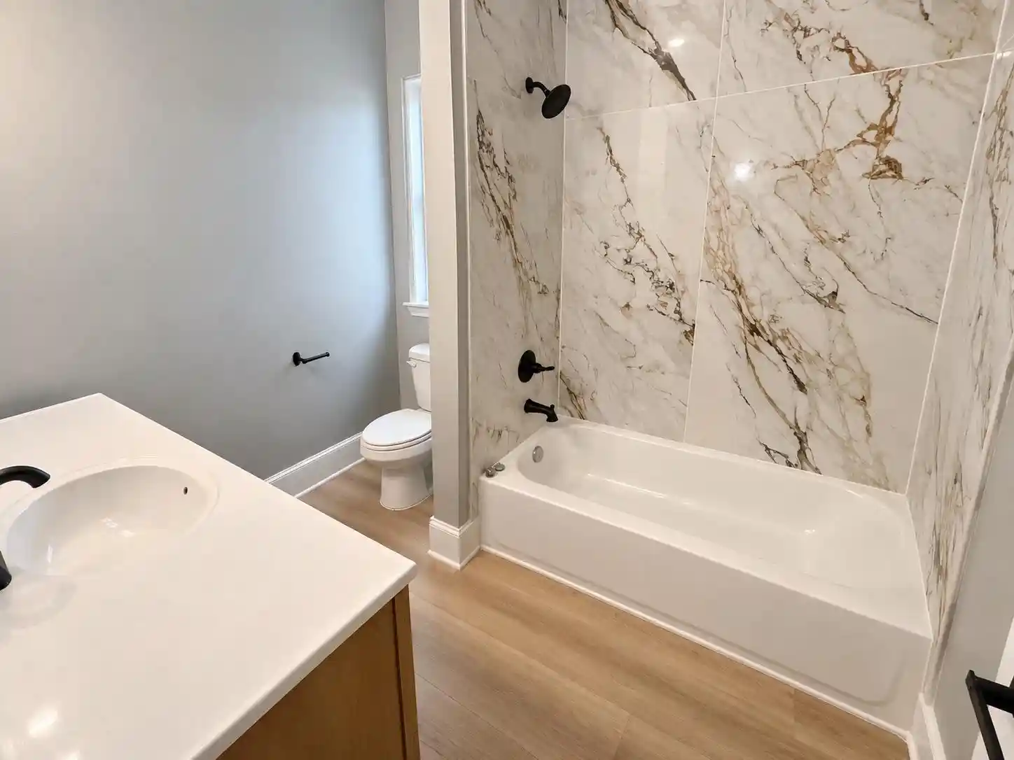 Photo 3 of Single family home for sale at 910 Dickinson St, Memphis, TN 38107 | MLS# 10231282 | Listing updated on 2026-10-05