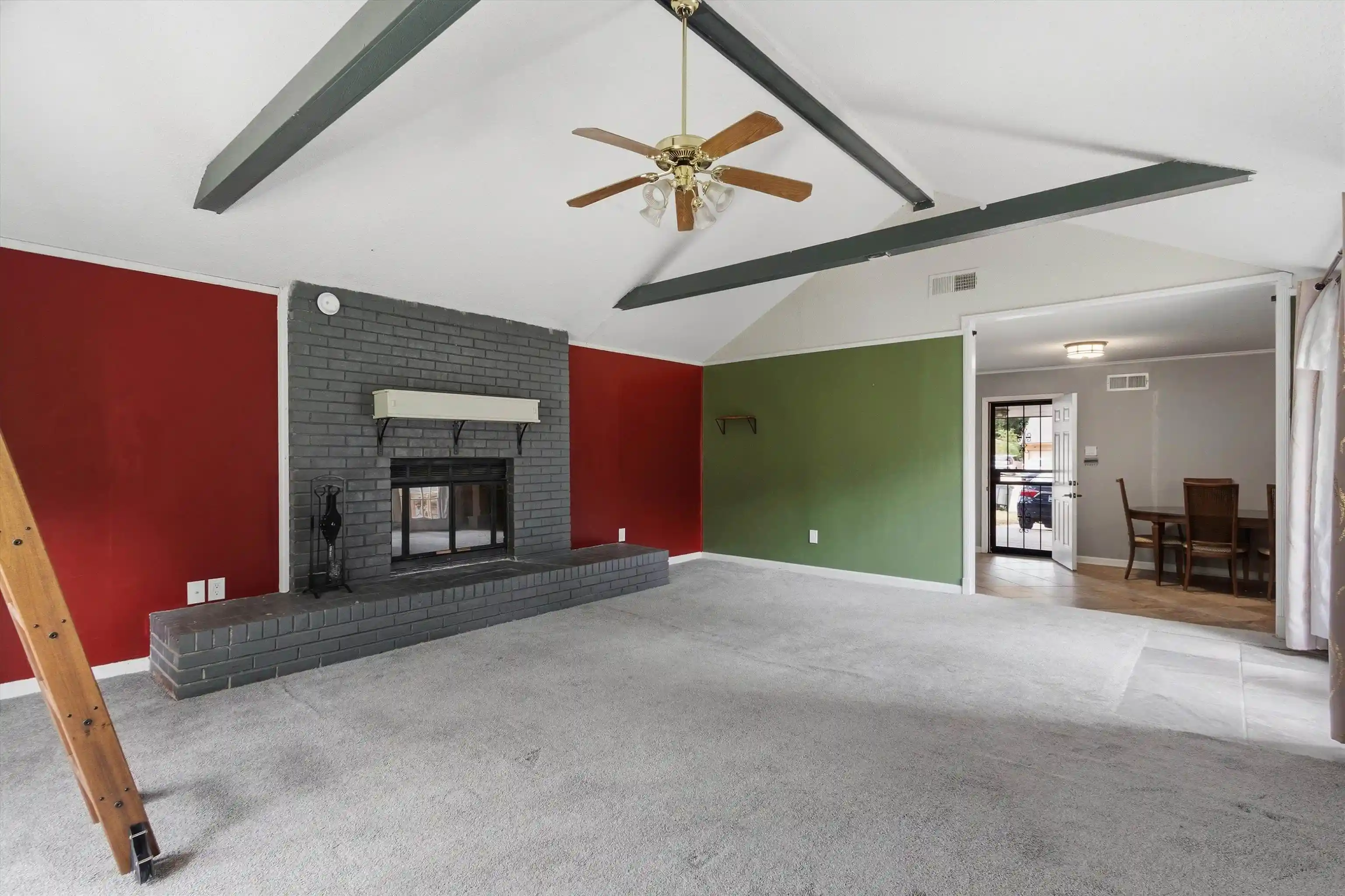 Photo 4 of Single family home for sale at 4217 Oakcrest Ave, Memphis, TN 38128 | MLS# 10231293 | Listing updated on 2026-09-30