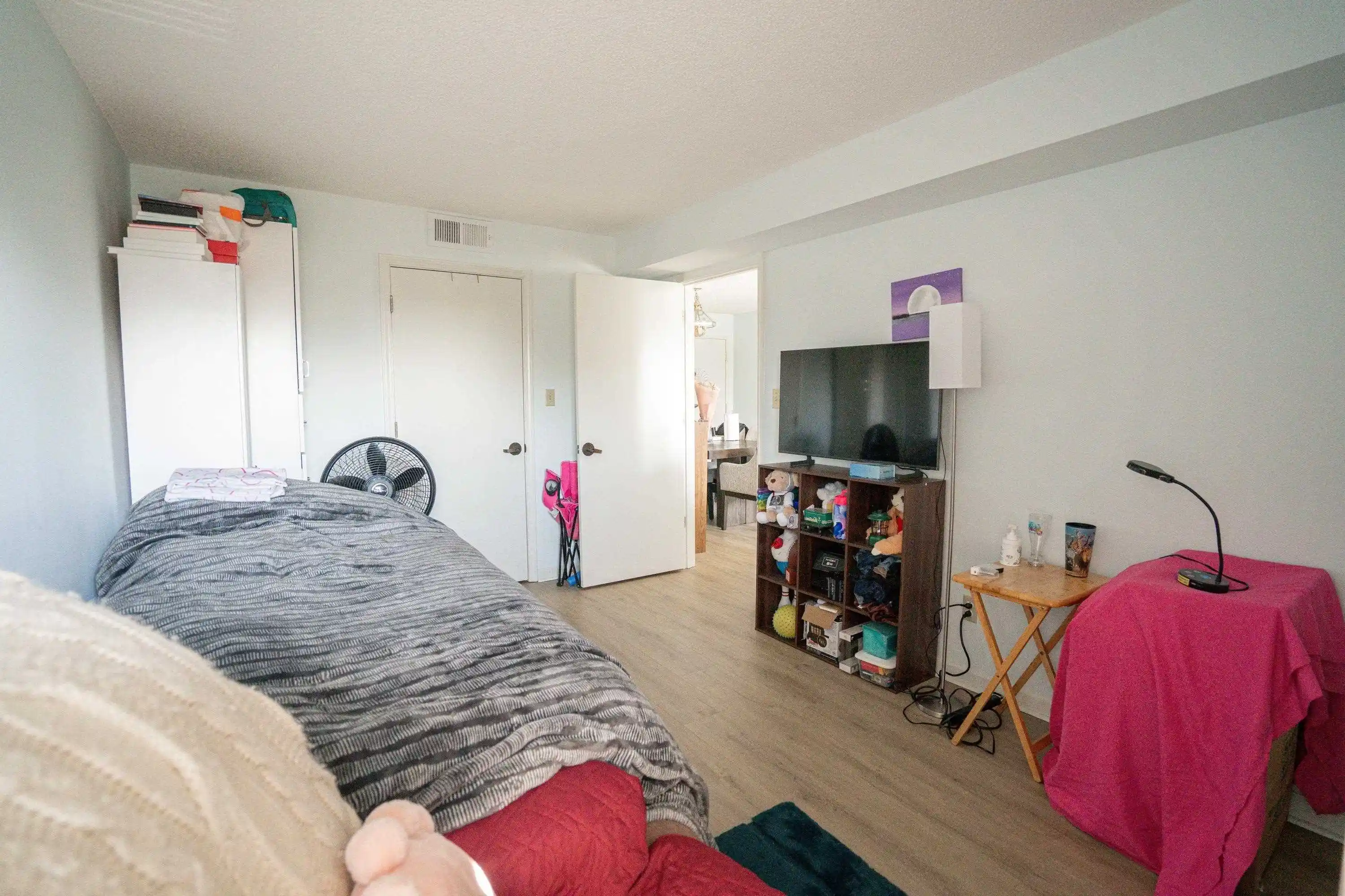 Photo 3 of Condo for sale at 3589 Covington Pike #513, Memphis, TN 38128 | MLS# 10231348 | Listing updated on 2026-09-29
