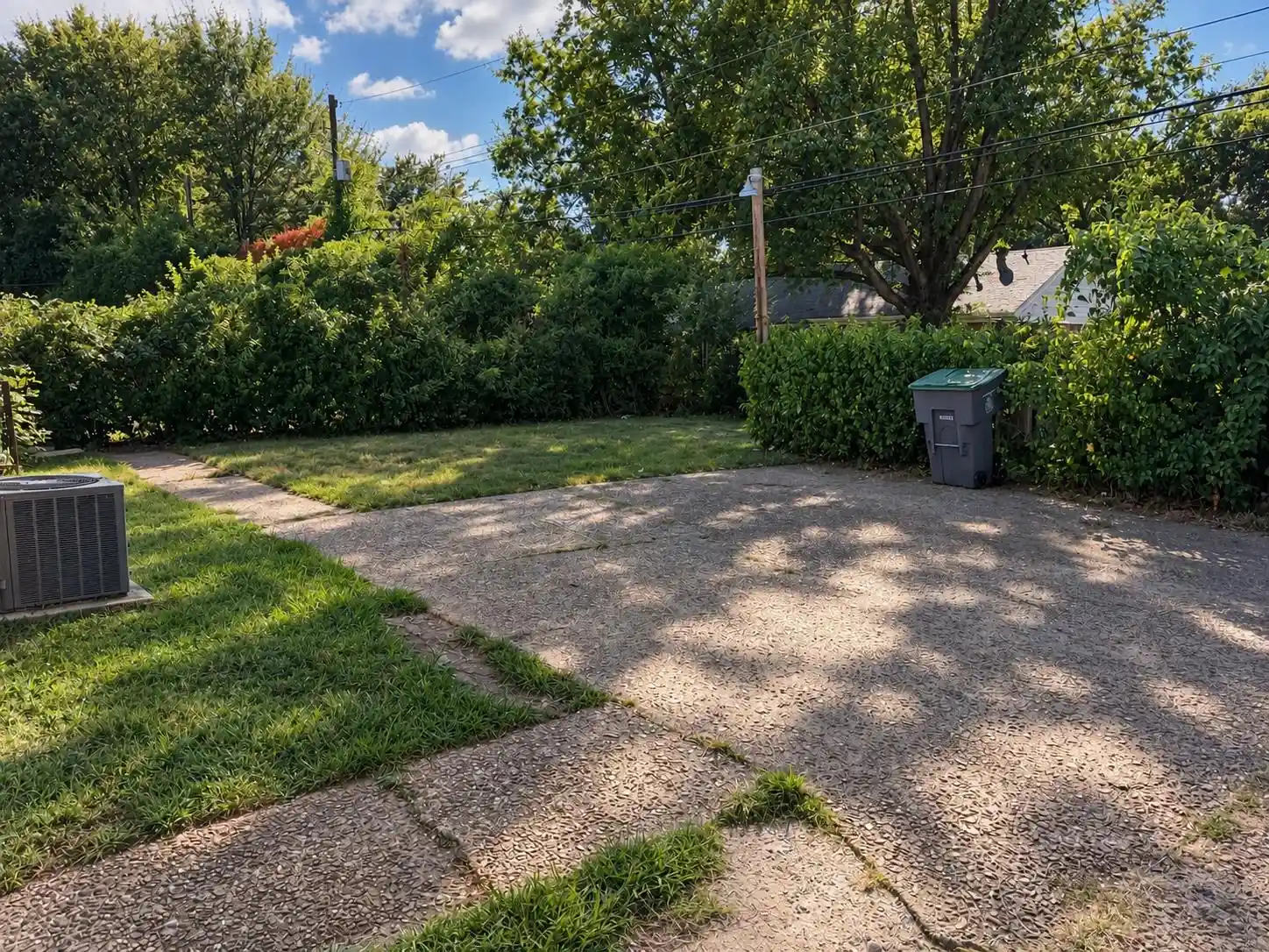Photo 3 of Multi family home for sale at 1841 1843 S Perkins Rd, Memphis, TN 38117 | MLS# 10231350 | Listing updated on 2026-10-02