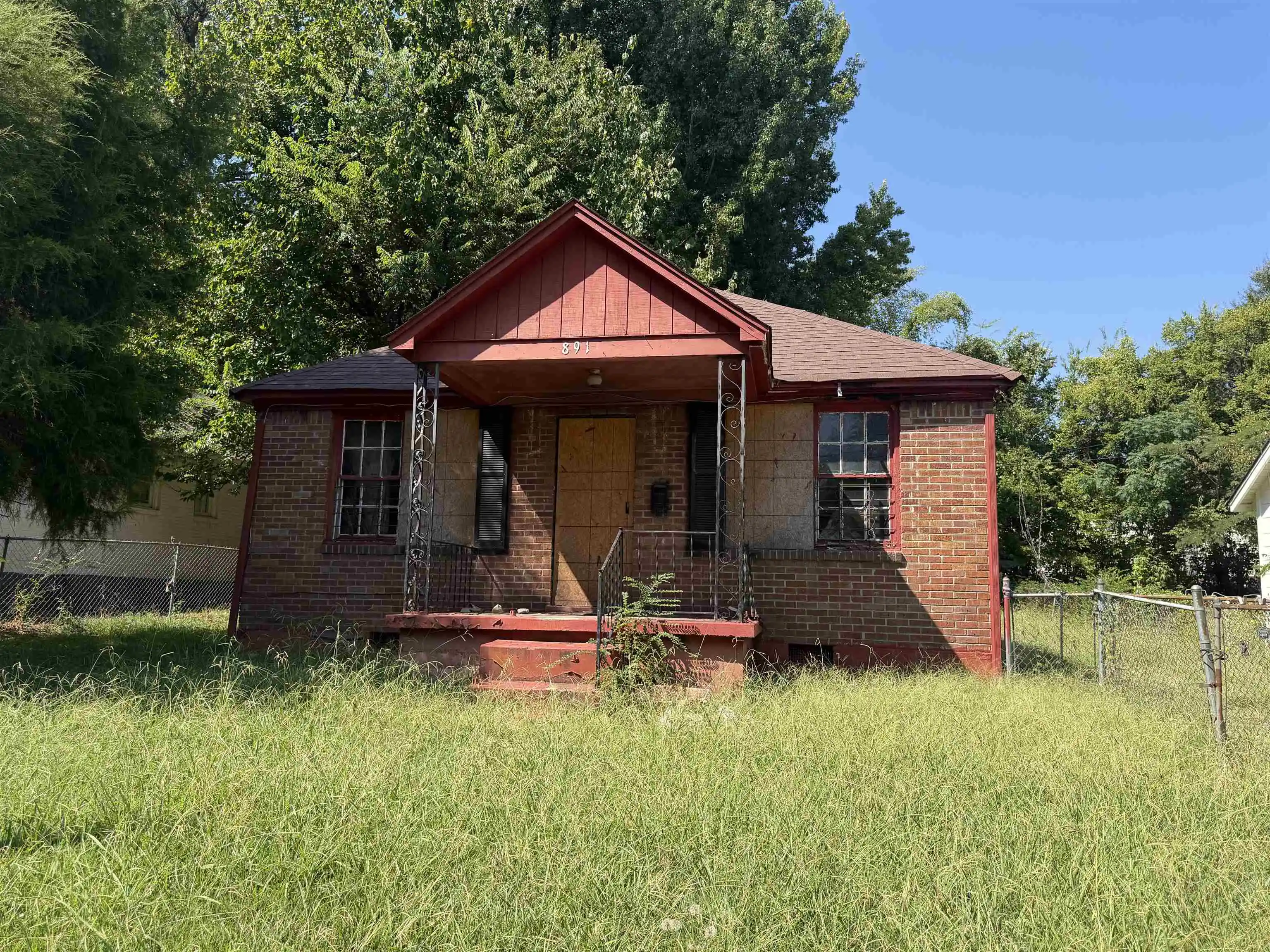 Photo 1 of Sale Pending at 891 Meagher St, Memphis, TN 38108 | MLS# 10231366 | Listing updated on 2026-10-06