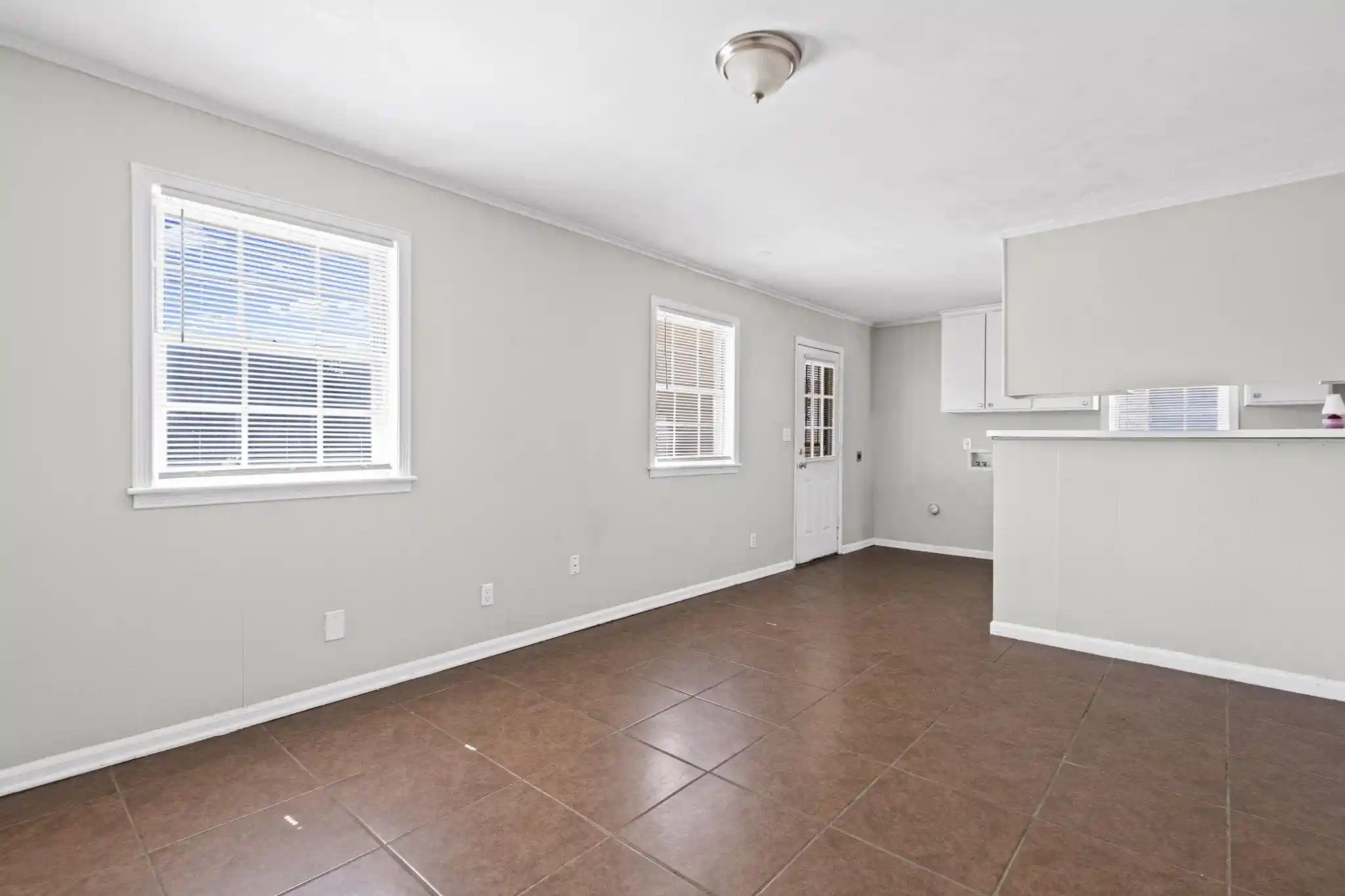 Photo 3 of Single family home for sale at 4479 Jamaica Ave, Memphis, TN 38117 | MLS# 10231373 | Listing updated on 2026-09-30