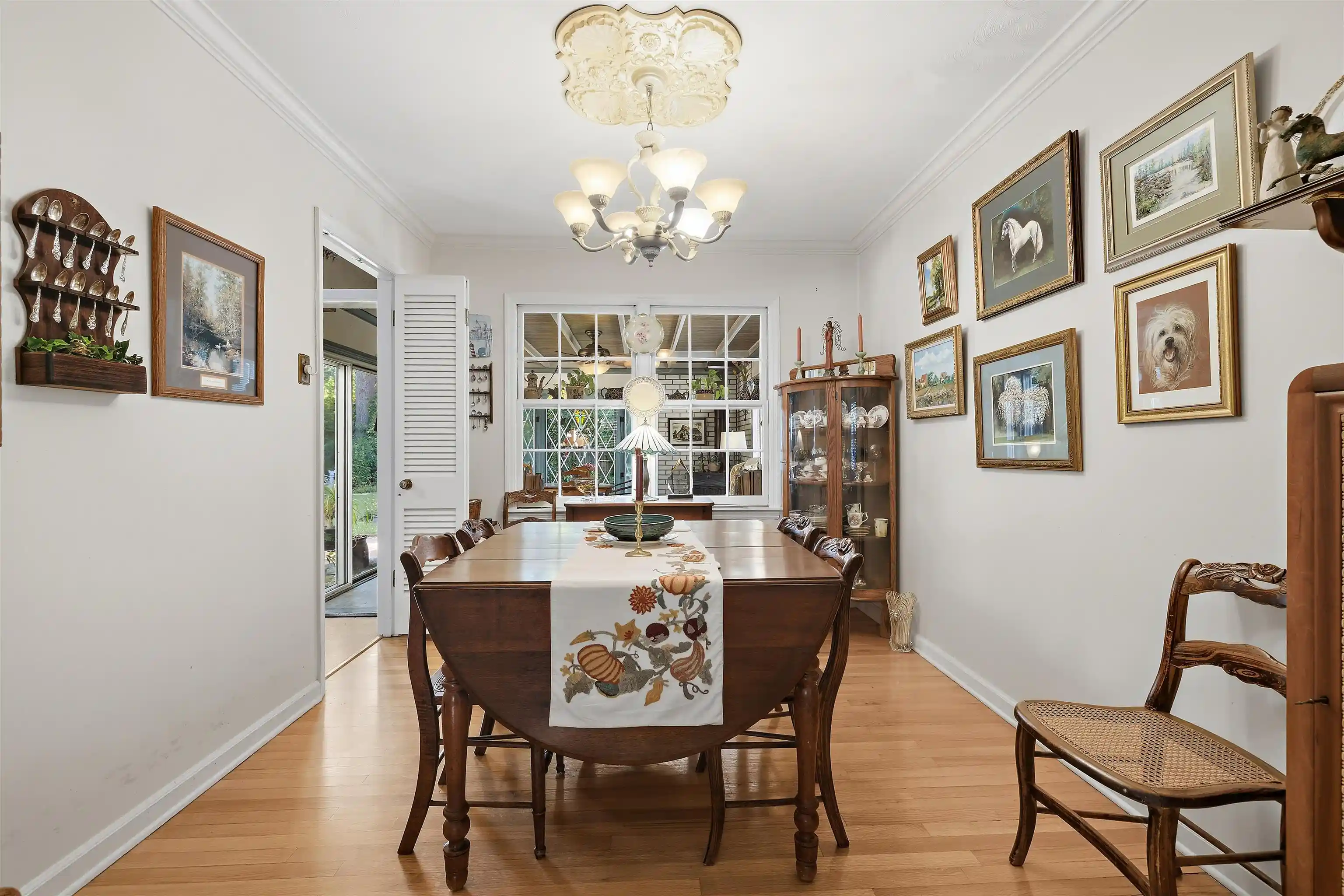 Photo 4 of Single family home for sale at 1520 Mt Moriah Rd, Memphis, TN 38117 | MLS# 10231375 | Listing updated on 2026-10-05