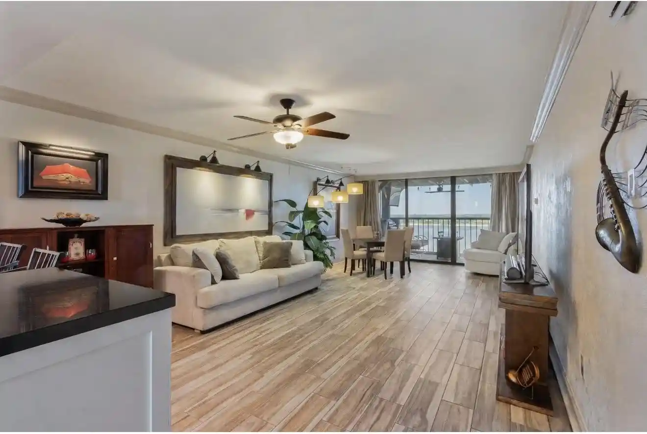 Photo 1 of Condo for sale at 200 Wagner Pl #1103, Memphis, TN 38103 | MLS# 10231381 | Listing updated on 2026-10-05