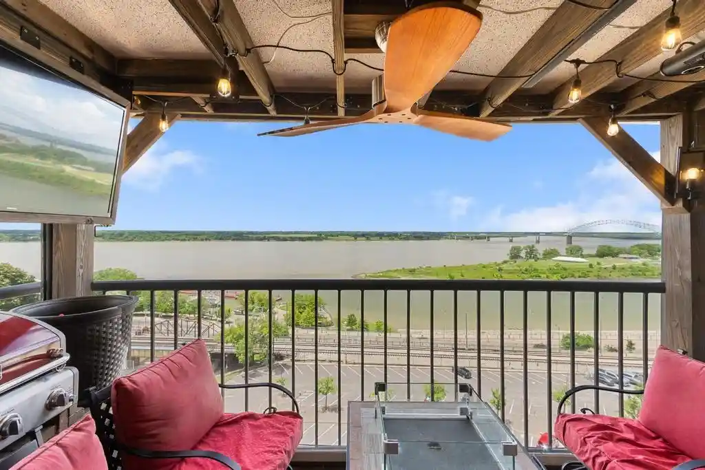 Photo 2 of Condo for sale at 200 Wagner Pl #1103, Memphis, TN 38103 | MLS# 10231381 | Listing updated on 2026-10-05