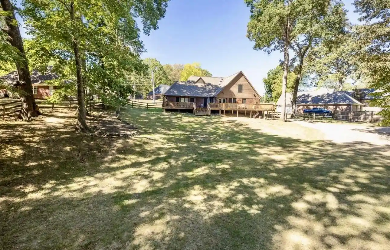 Photo 2 of Single family home for sale at 90 Country Forest Dr, Oakland, TN 38060 | MLS# 10231386 | Listing updated on 2026-10-10