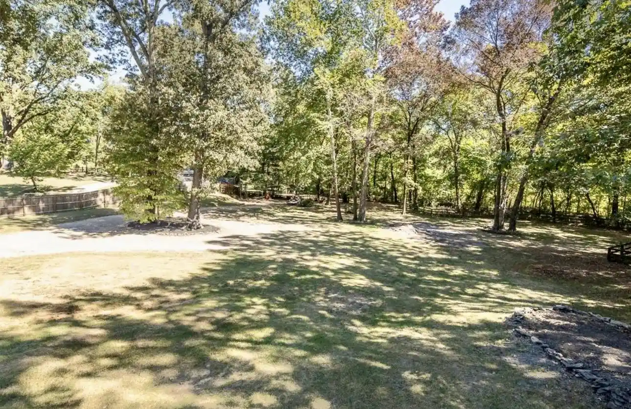 Photo 3 of Single family home for sale at 90 Country Forest Dr, Oakland, TN 38060 | MLS# 10231386 | Listing updated on 2026-10-10