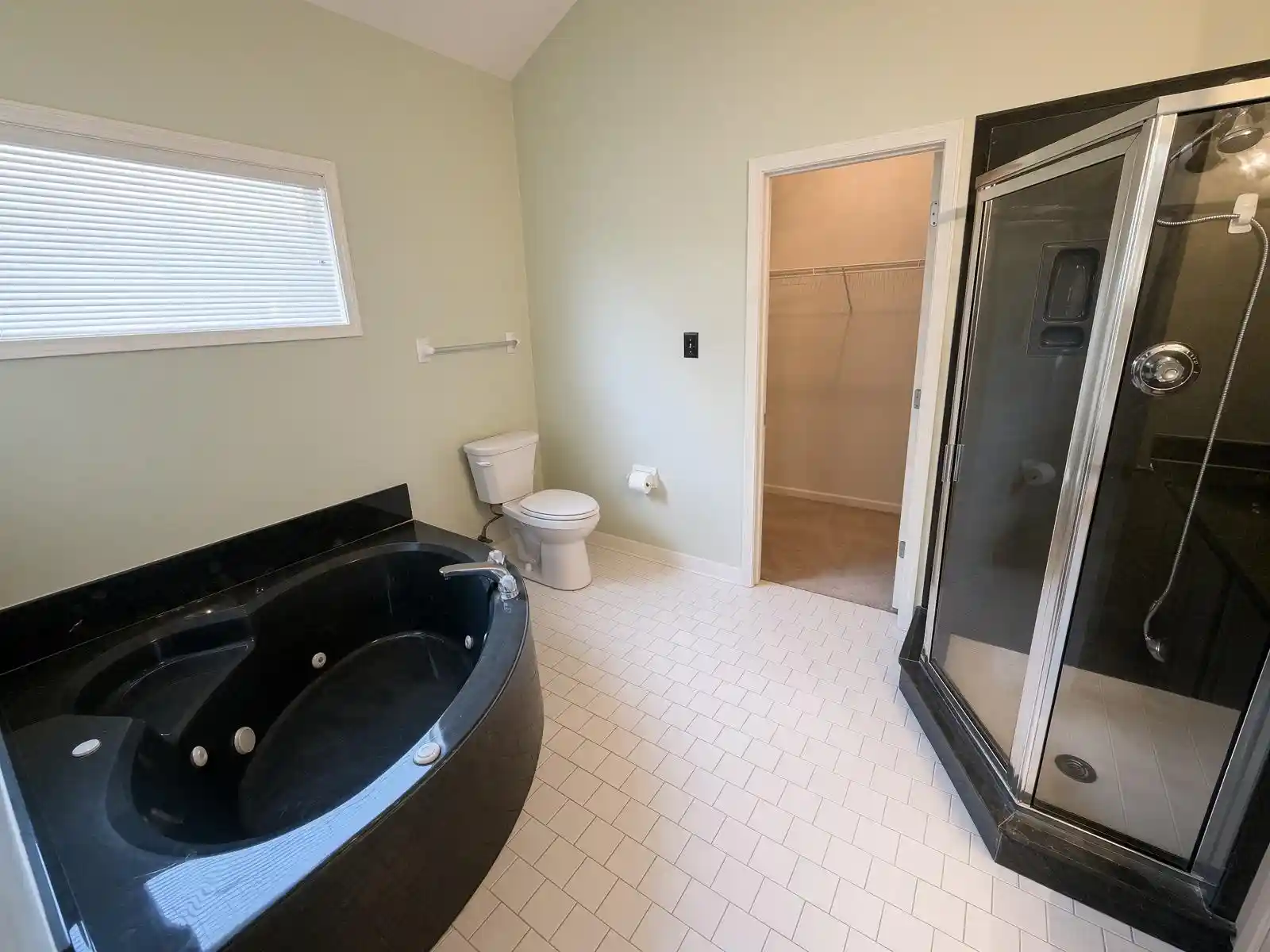 Photo 2 of Single family home for sale at 796 Silver Sands Dr, Cordova, TN 38018 | MLS# 10231391 | Listing updated on 2026-09-30