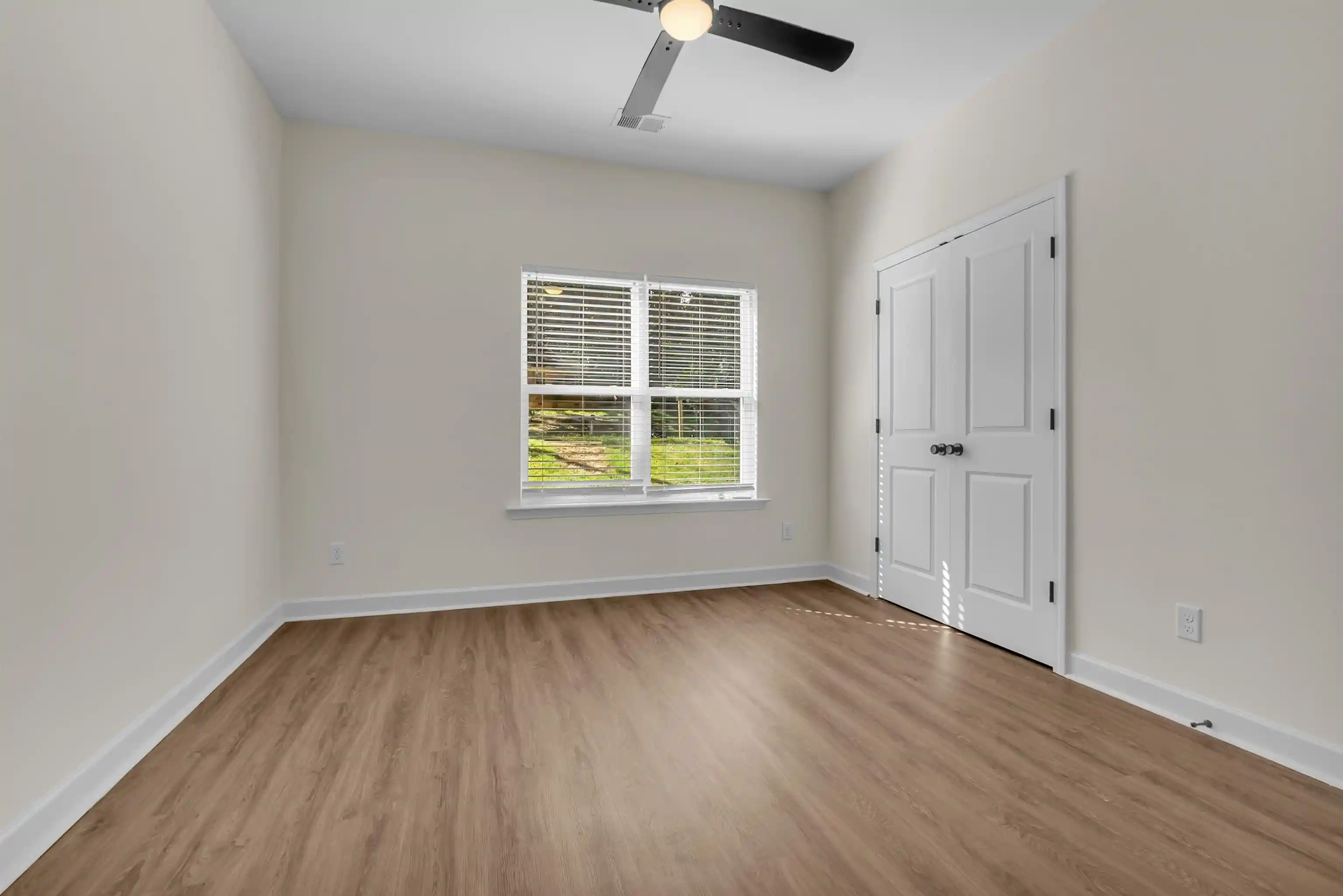 Photo 3 of Single family home for sale at 1690 Corning Ave, Memphis, TN 38127 | MLS# 10231392 | Listing updated on 2026-09-30