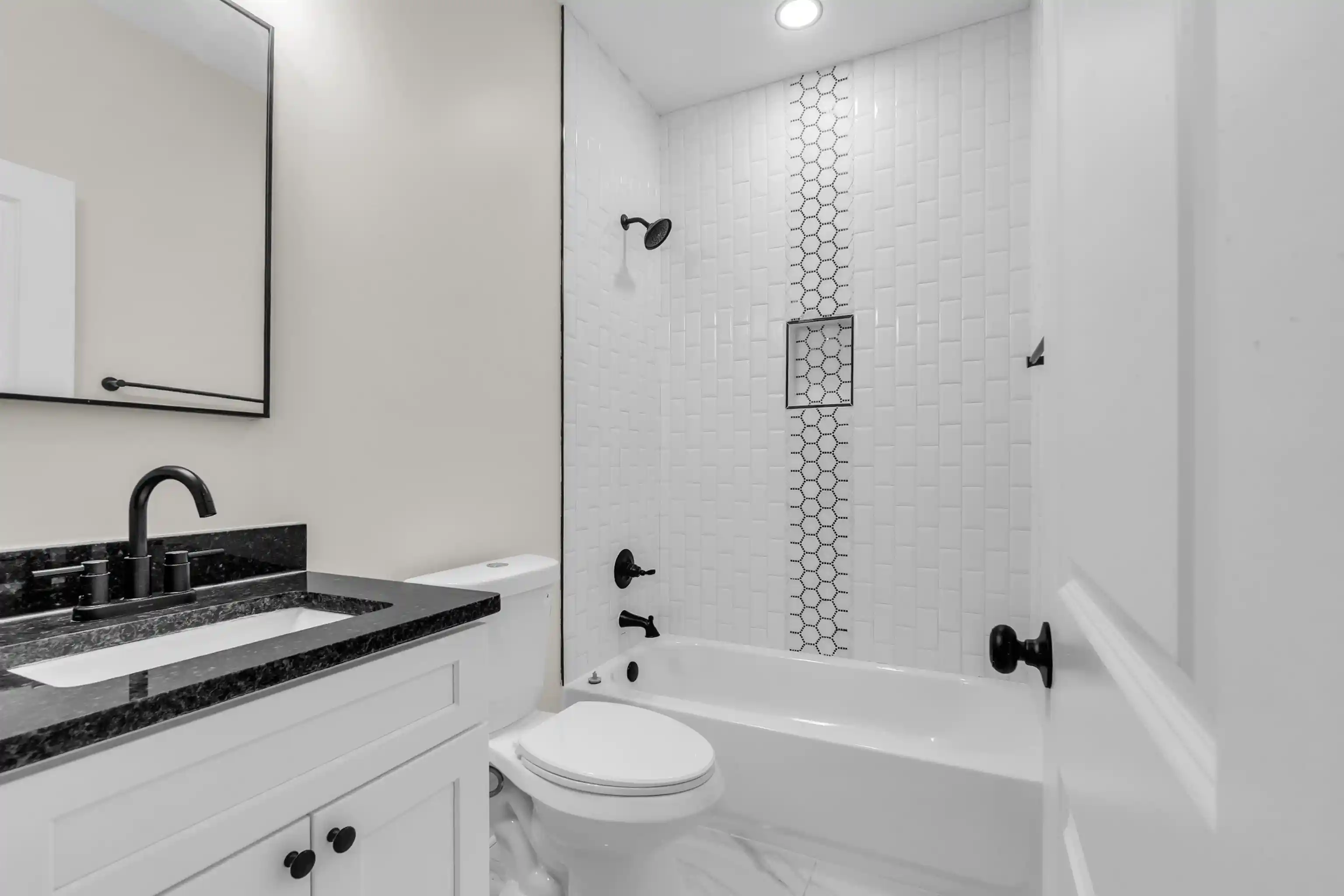 Photo 4 of Single family home for sale at 1690 Corning Ave, Memphis, TN 38127 | MLS# 10231392 | Listing updated on 2026-09-30