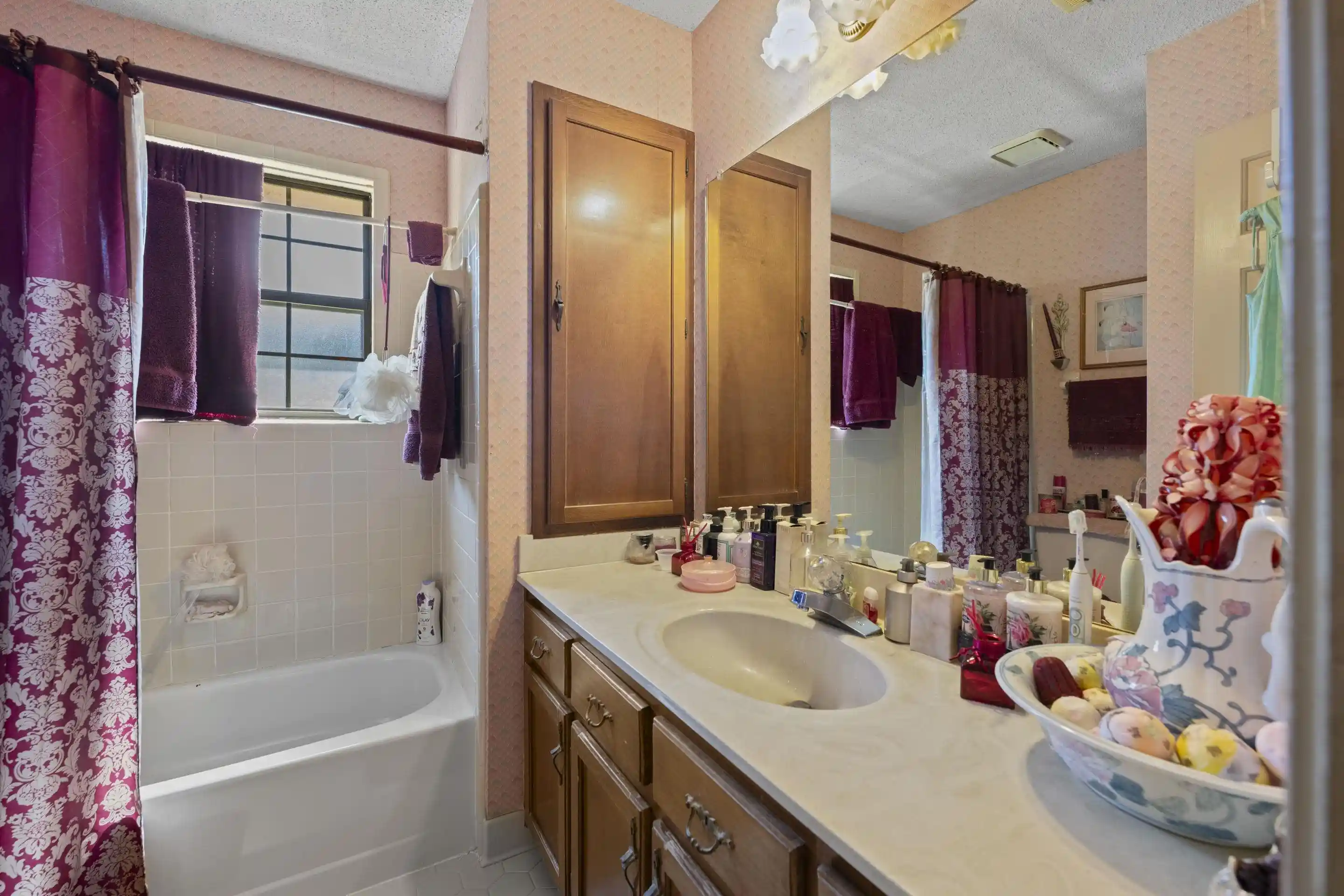 Photo 3 of Sale Pending at 6903 E Fox Horse Cv, Memphis, TN 38141 | MLS# 10231402 | Listing updated on 2026-10-05