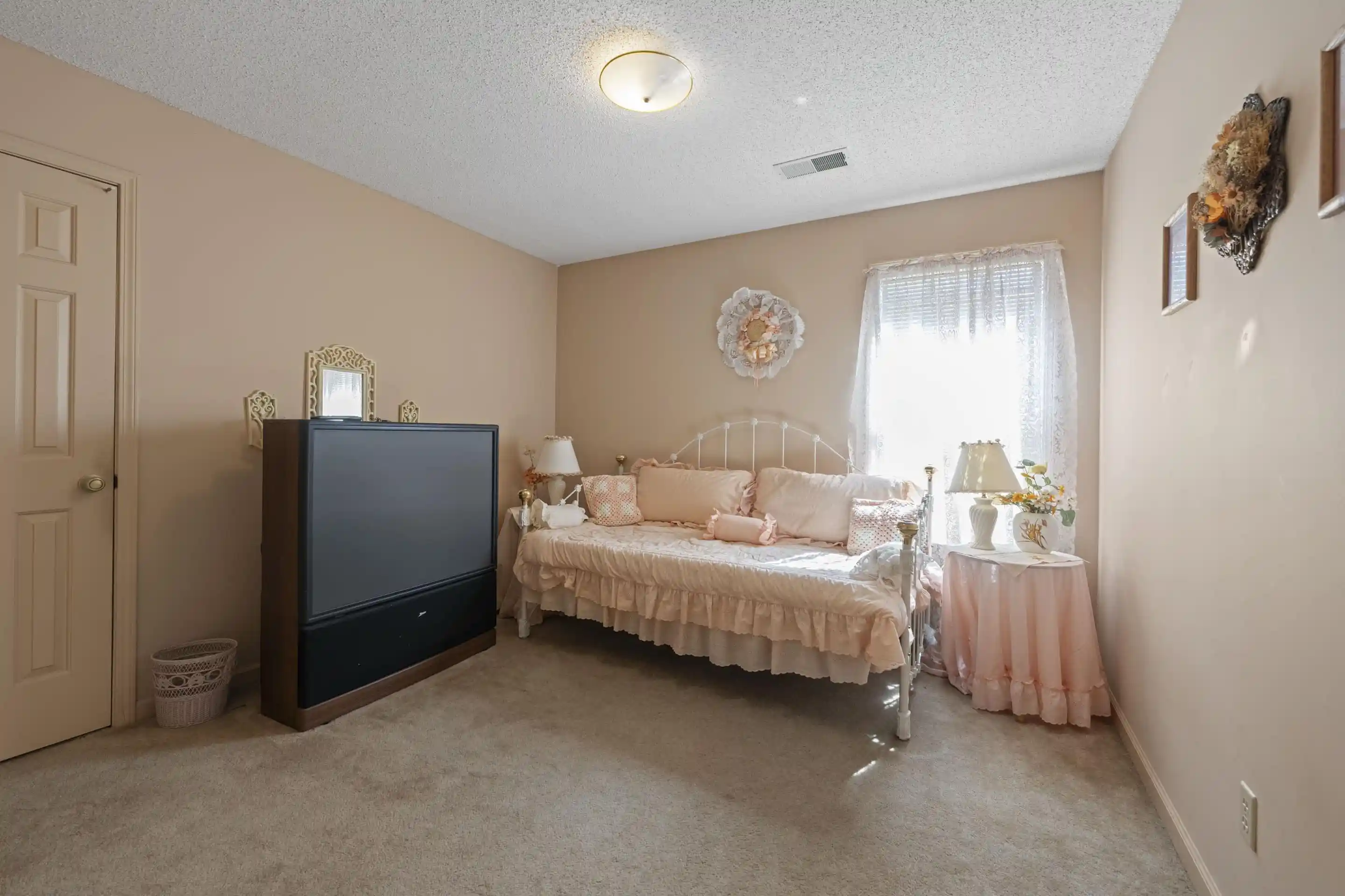 Photo 3 of Sale Pending at 6903 E Fox Horse Cv, Memphis, TN 38141 | MLS# 10231402 | Listing updated on 2026-10-05