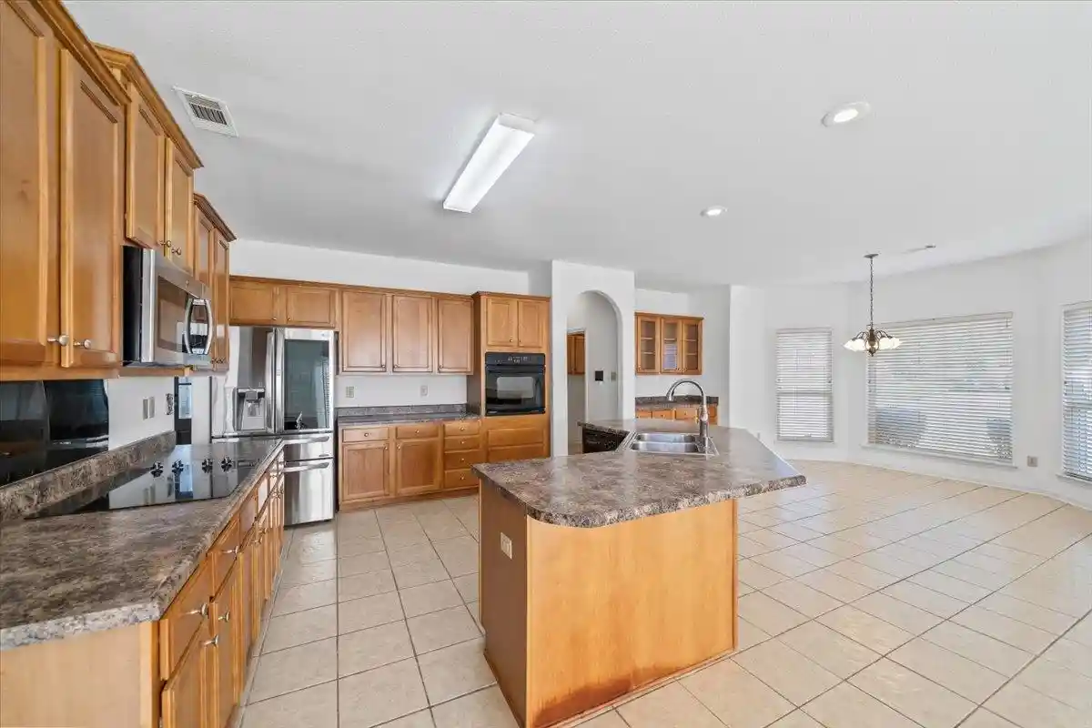 Photo 2 of Sale Pending at 4450 Guinevere Ln, Bartlett, TN 38135 | MLS# 10231404 | Listing updated on 2026-10-09