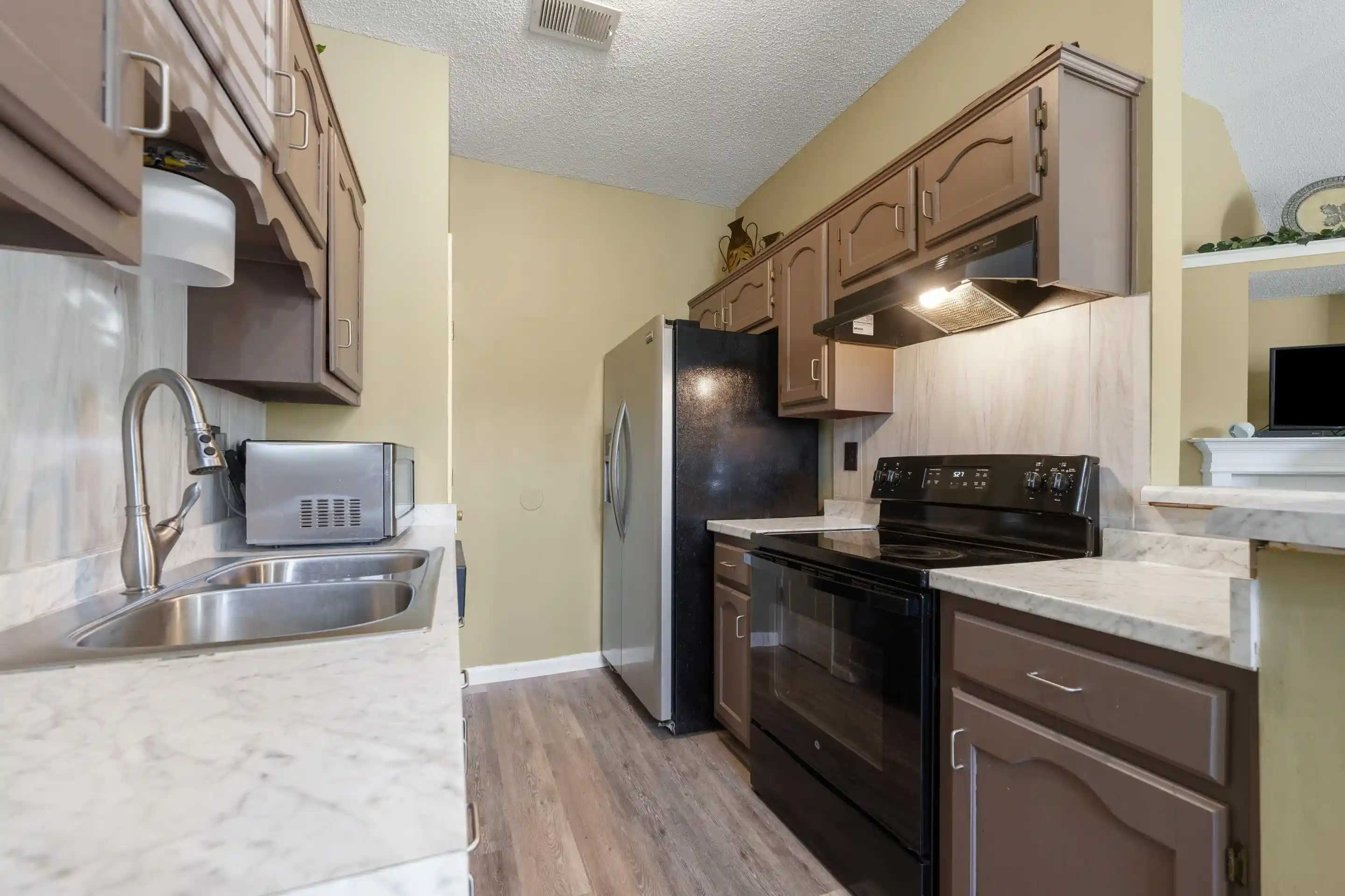 Photo 1 of Townhouse for sale at 6702 Whitten Pine Dr, Memphis, TN 38134 | MLS# 10231407 | Listing updated on 2026-10-06