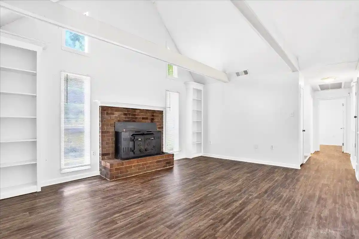 Photo 4 of Single family home for sale at 2081 Rose Garden Cv, Memphis, TN 38133 | MLS# 10231427 | Listing updated on 2026-10-23