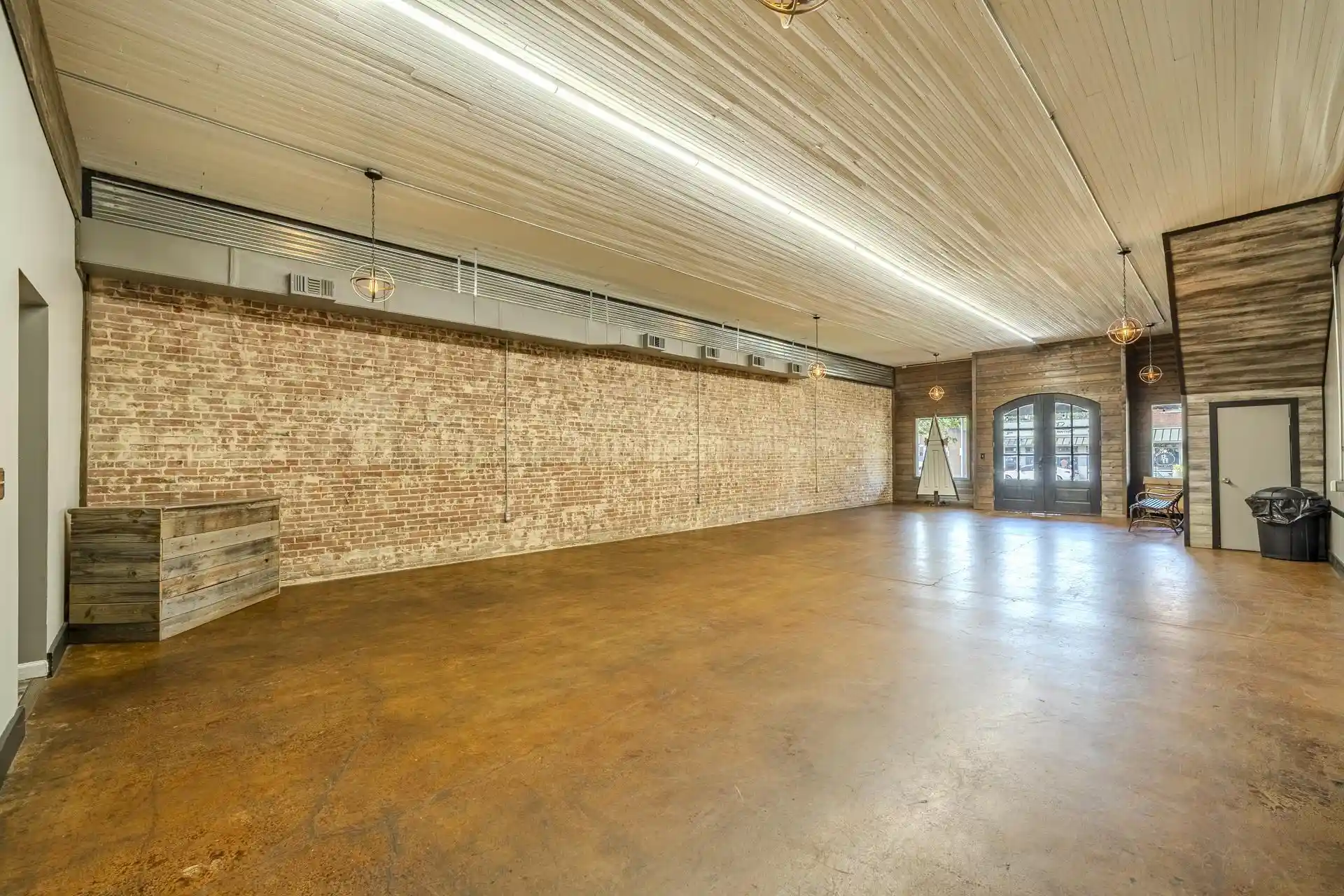 Photo 2 of Townhouse for sale at 155 W Court Ave, Selmer, TN 38375 | MLS# 10231436 | Listing updated on 2026-09-30