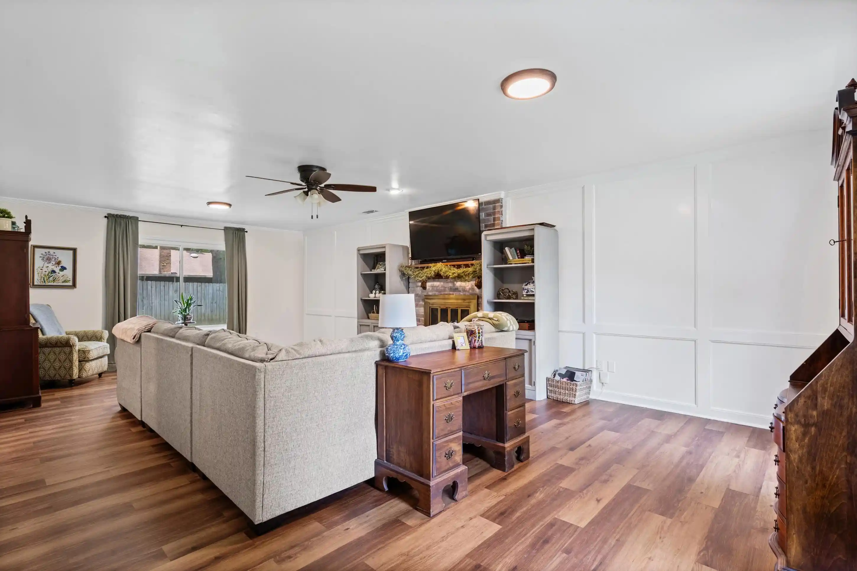 Photo 2 of Sale Pending at 8898 Lanthorn Cv, Cordova, TN 38016 | MLS# 10231450 | Listing updated on 2026-09-30