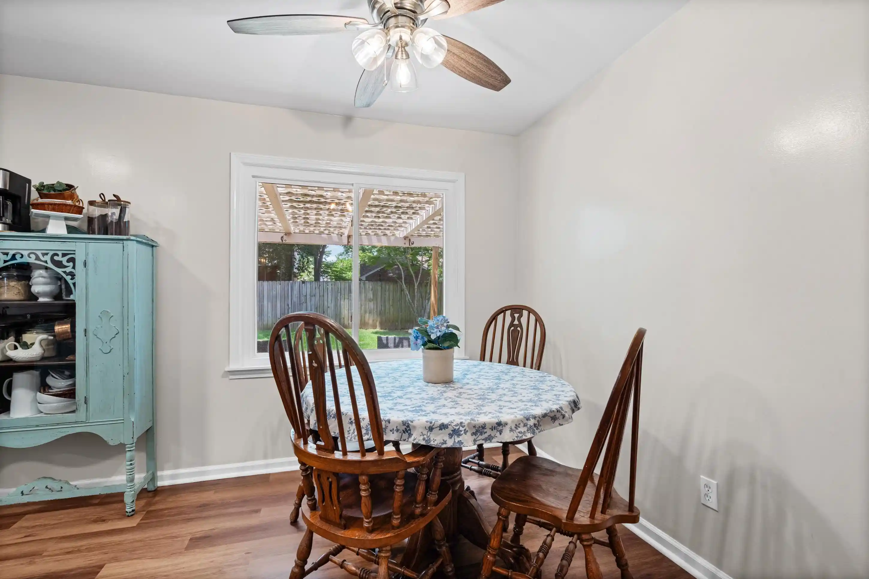 Photo 3 of Sale Pending at 8898 Lanthorn Cv, Cordova, TN 38016 | MLS# 10231450 | Listing updated on 2026-09-30