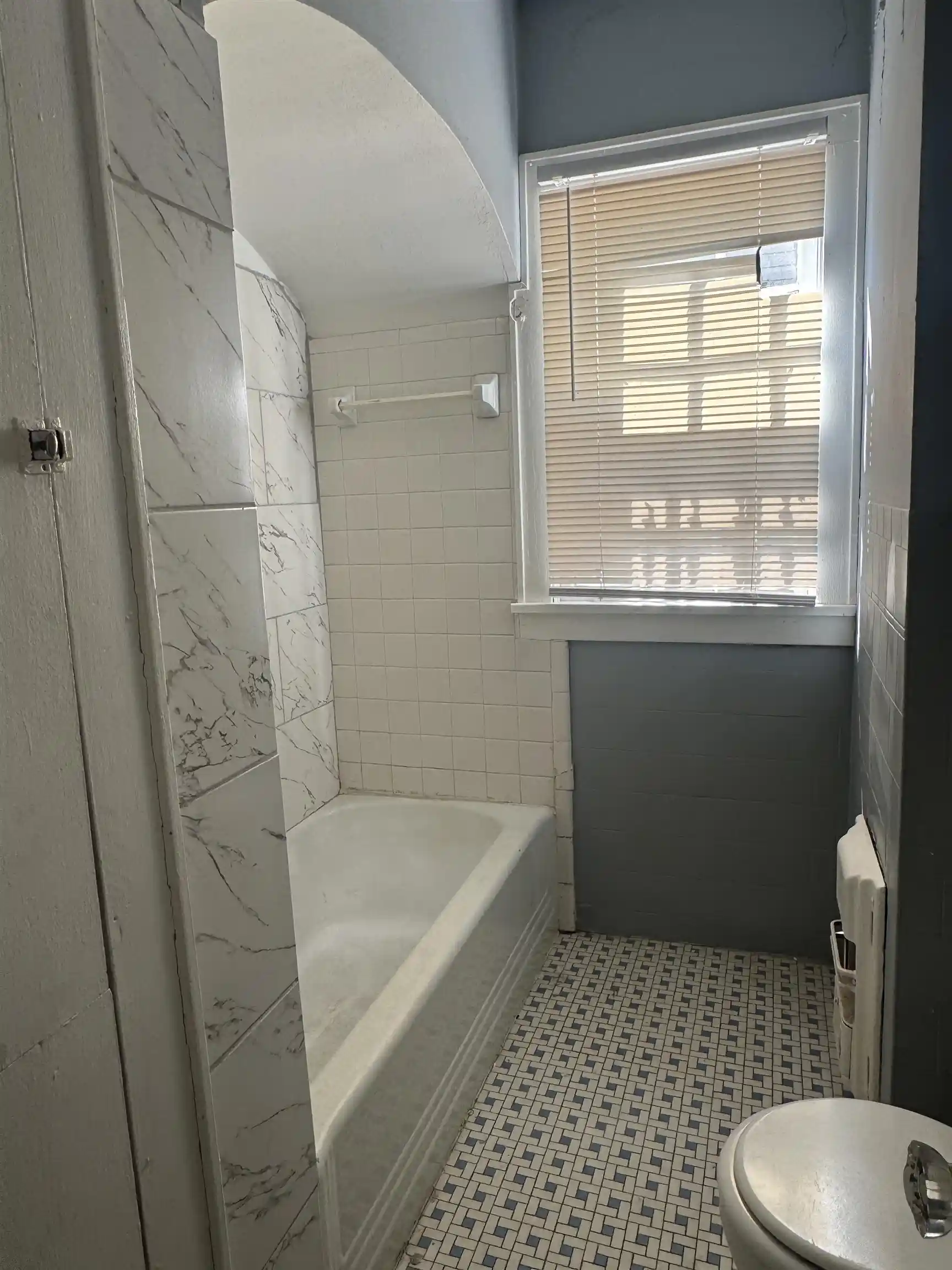 Photo 4 of Single family home for sale at 3818 Faxon Ave, Memphis, TN 38122 | MLS# 10231453 | Listing updated on 2026-10-17