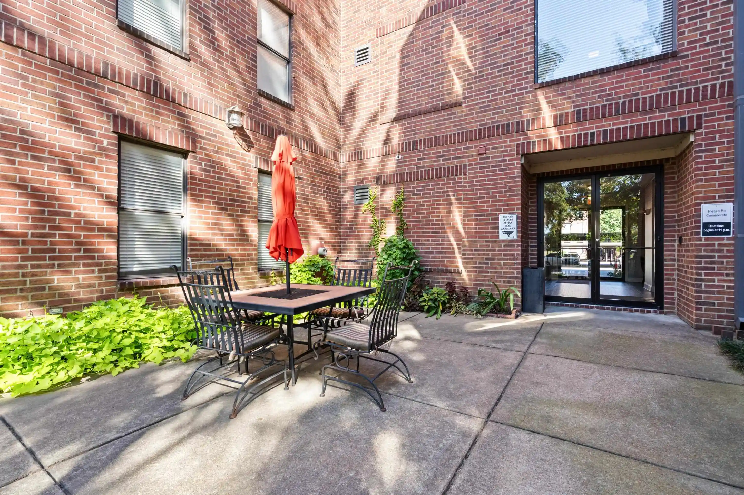 Photo 1 of Condo for sale at 730 Litty Ct #102, Memphis, TN 38103 | MLS# 10231458 | Listing updated on 2026-10-06