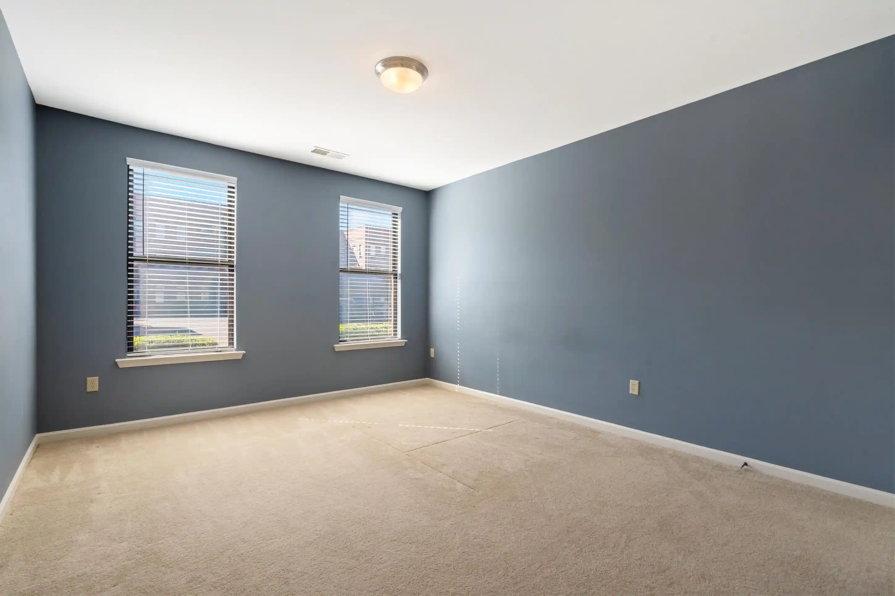 Listing Photo 4 - Condo for sale in building located at 730 Litty Ct, Memphis, TN 38103 - Unit #102