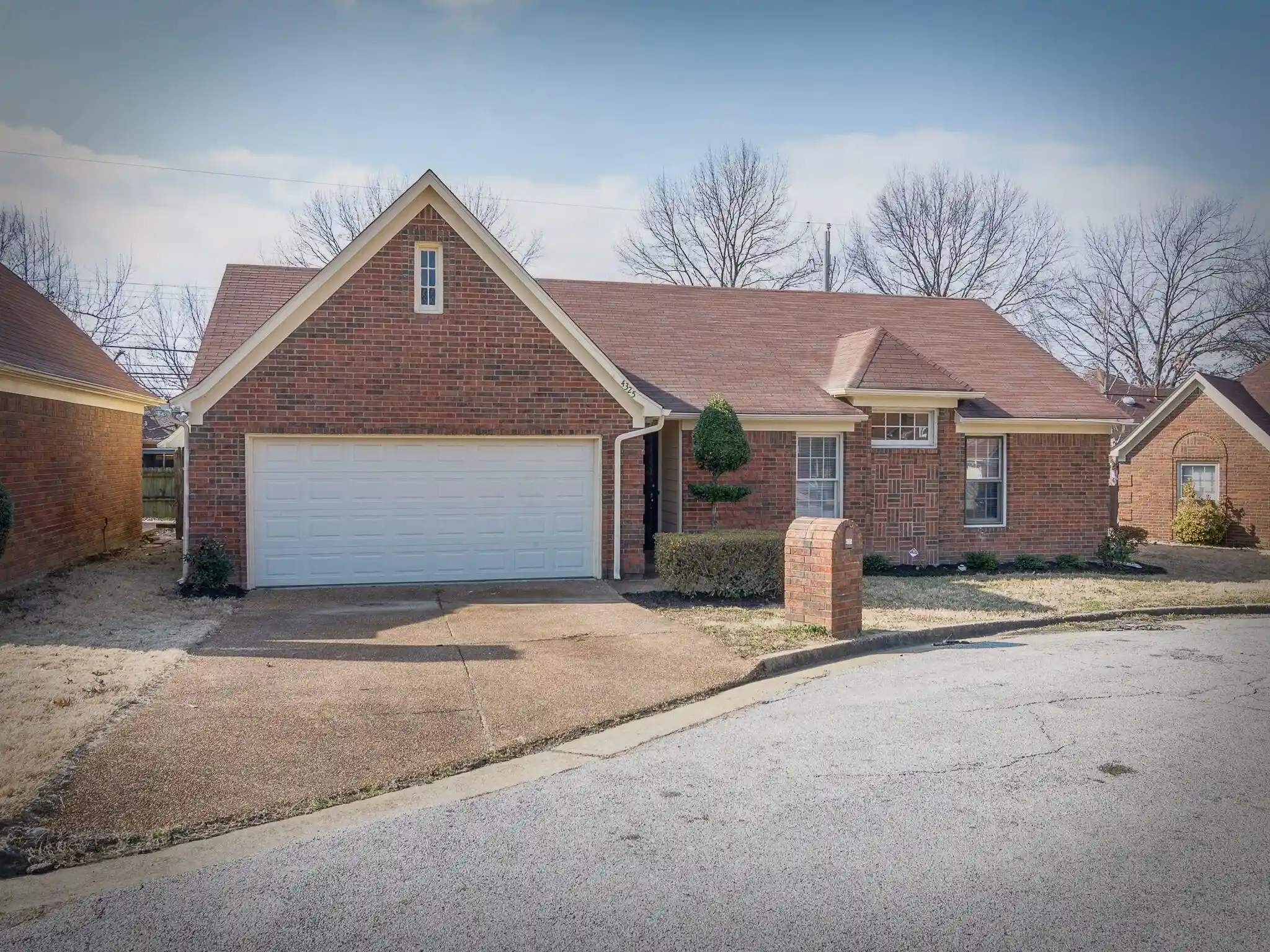 Photo 1 of Single family home for sale at 4325 Bear Crk Ln, Memphis, TN 38141 | MLS# 10231460 | Listing updated on 2026-09-30