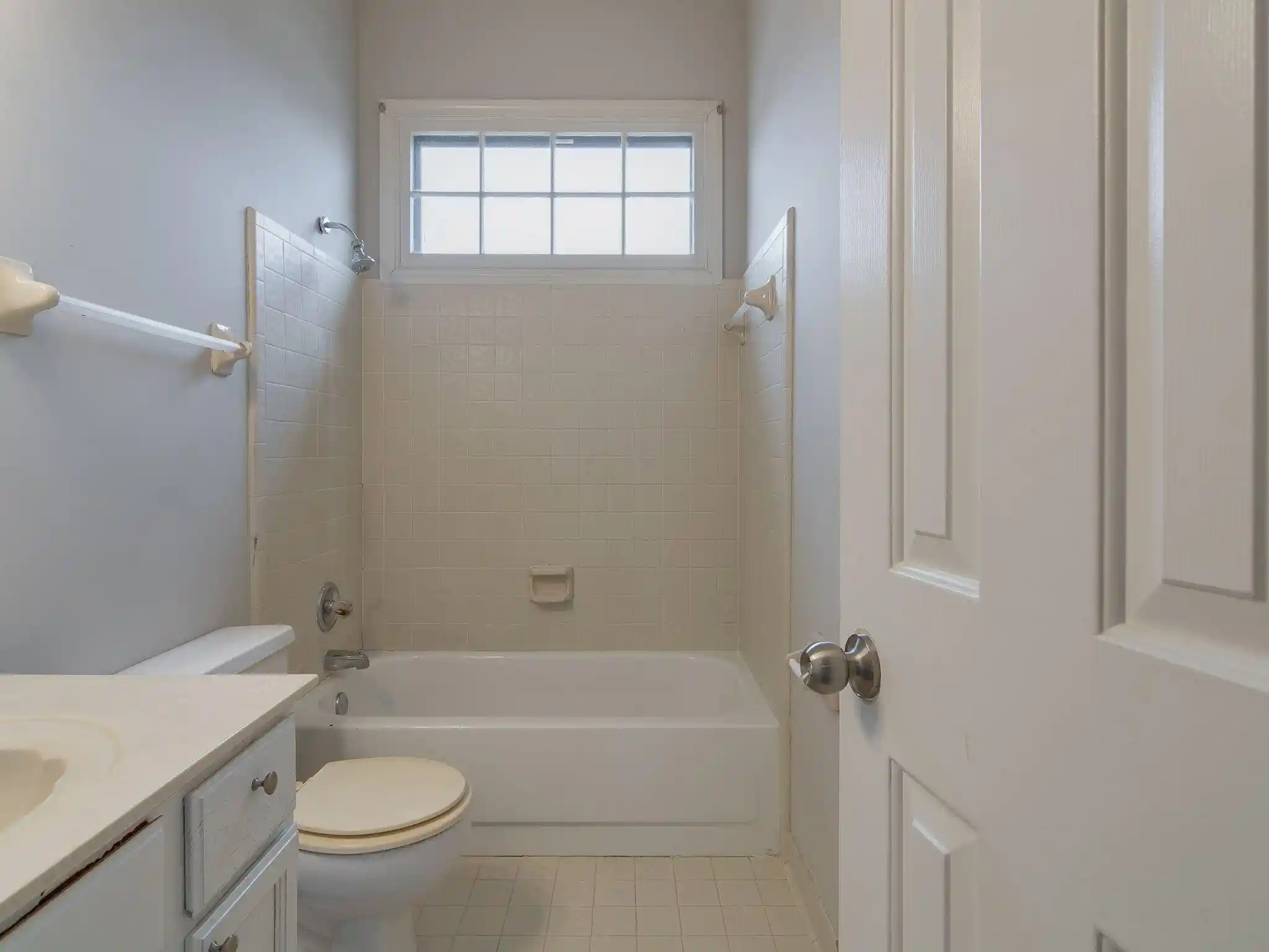Photo 3 of Single family home for sale at 4325 Bear Crk Ln, Memphis, TN 38141 | MLS# 10231460 | Listing updated on 2026-09-30